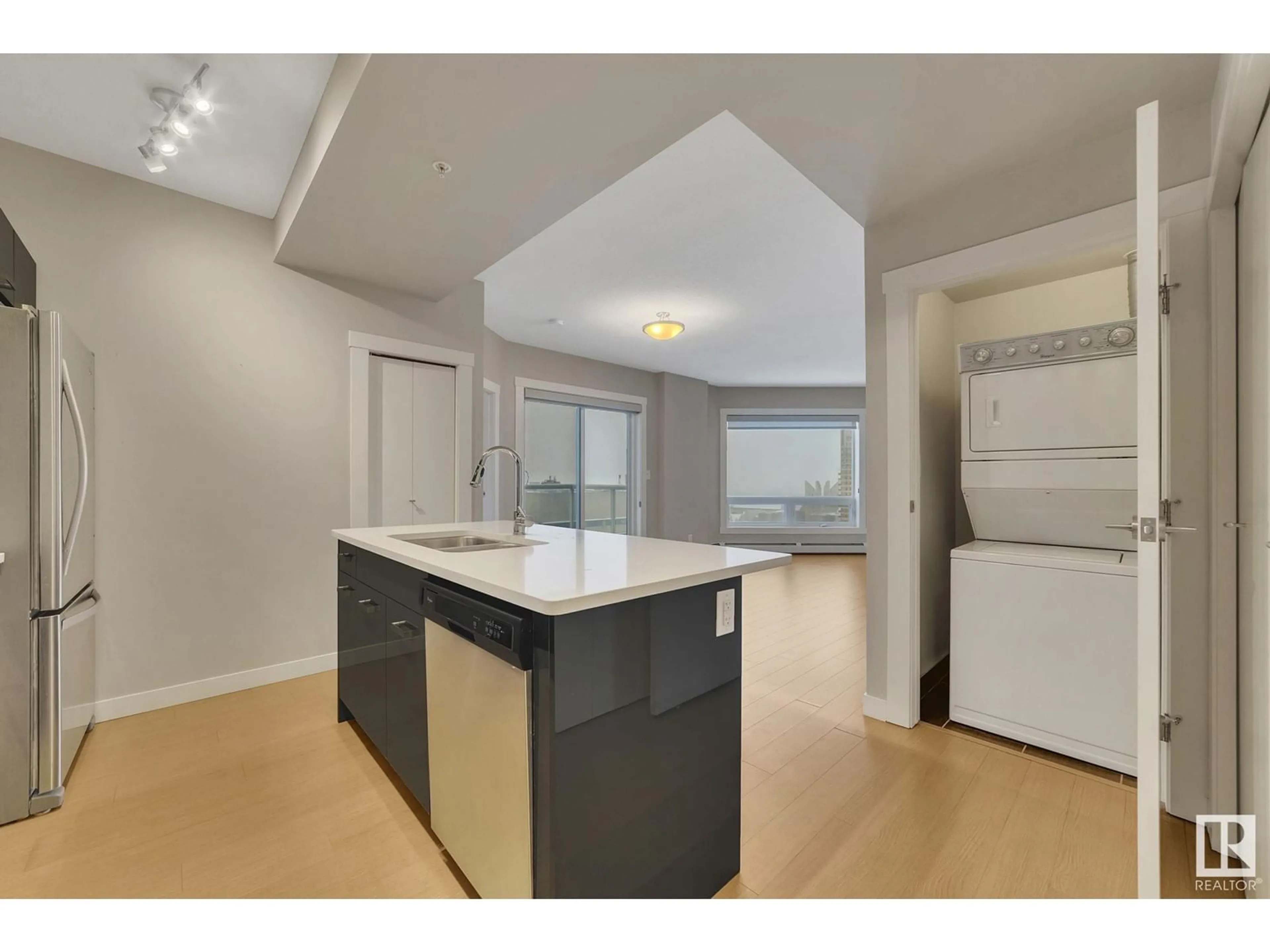 Open concept kitchen, unknown for 1106 - 10410 102 AV NW, Edmonton Alberta T5J0E9