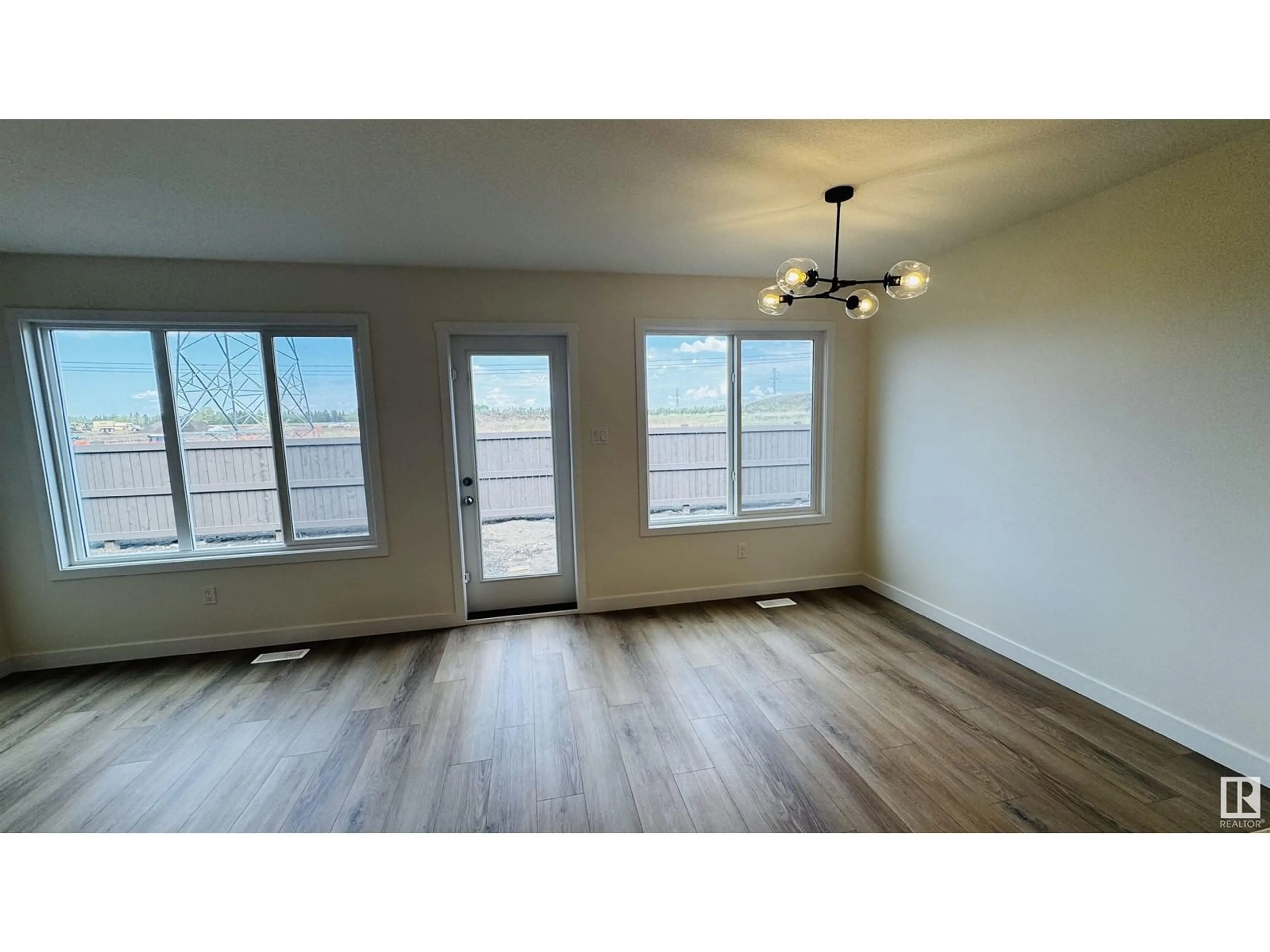A pic of a room for 19130 29 AV, Edmonton Alberta T6M3B5