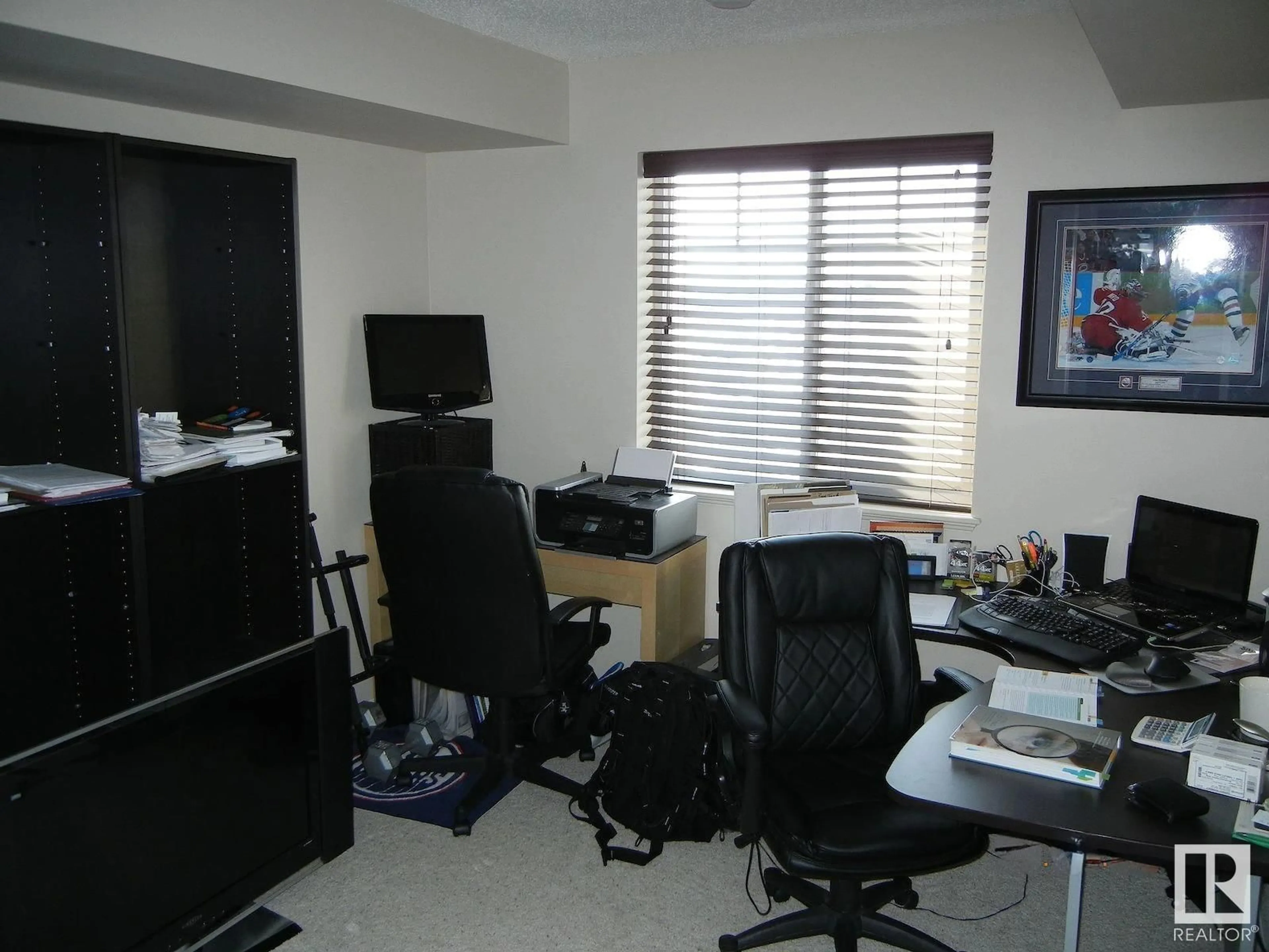 A pic of a room for 6925 - 315 199 ST, Edmonton Alberta T5T3X8