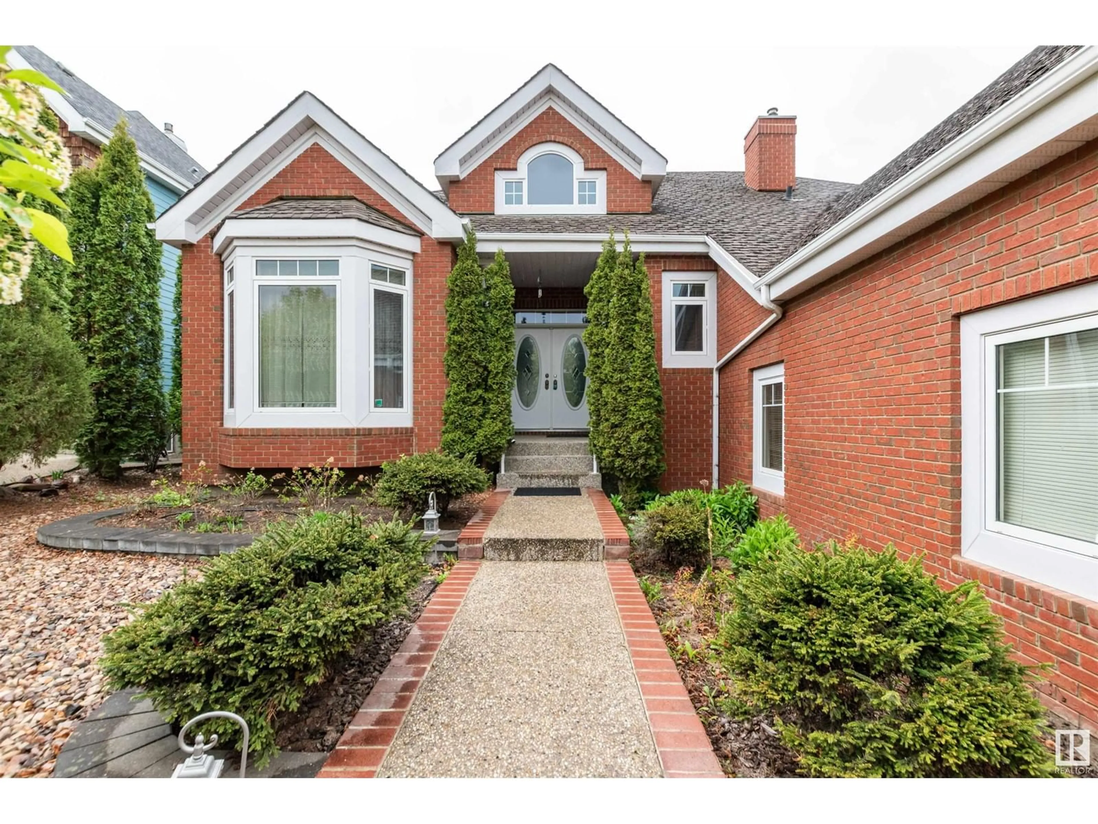 Home with brick exterior material, street for 349 SUMMERSIDE COVE CV, Edmonton Alberta T6X1B3