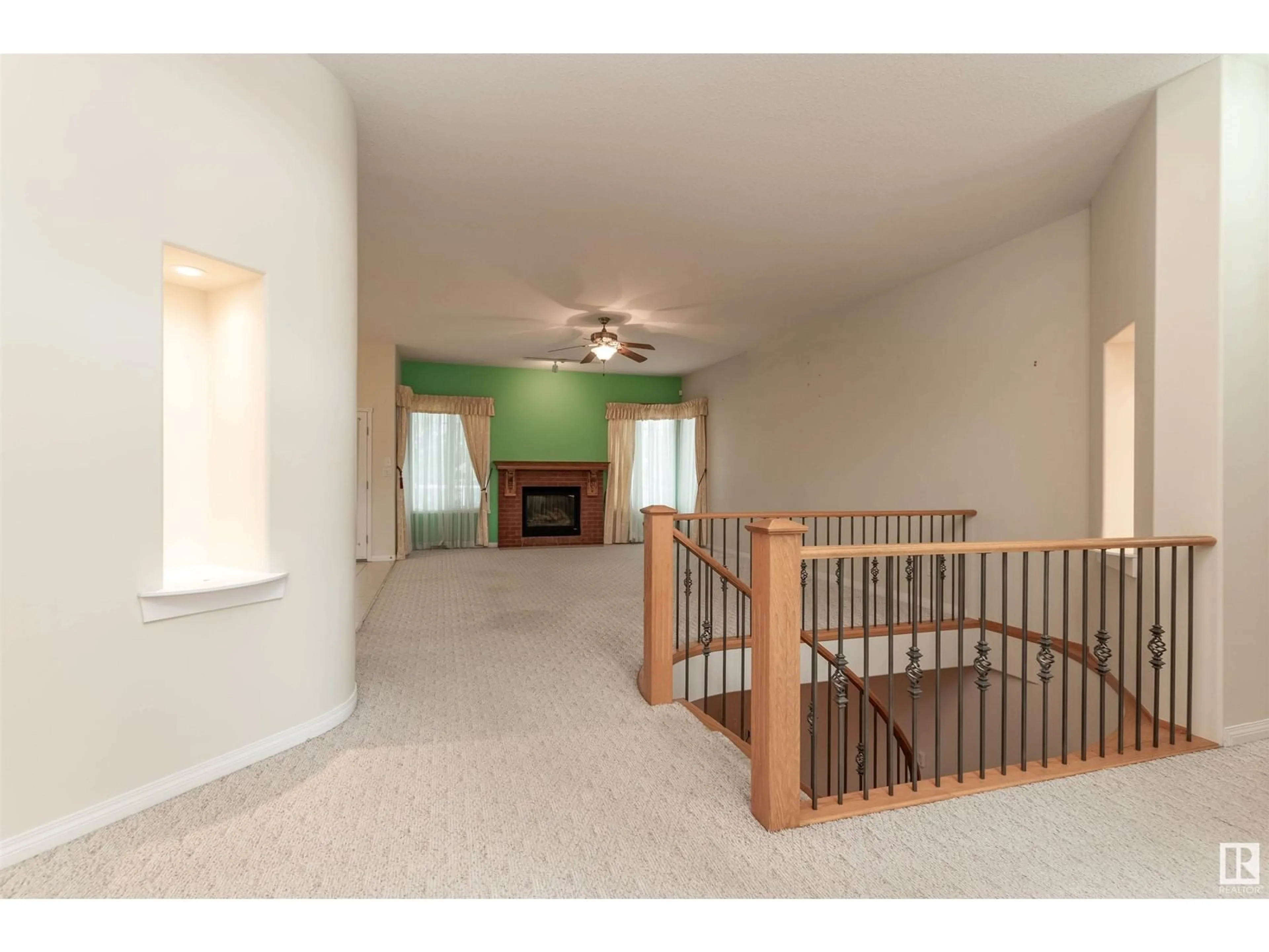 Unknown for 349 SUMMERSIDE COVE CV, Edmonton Alberta T6X1B3