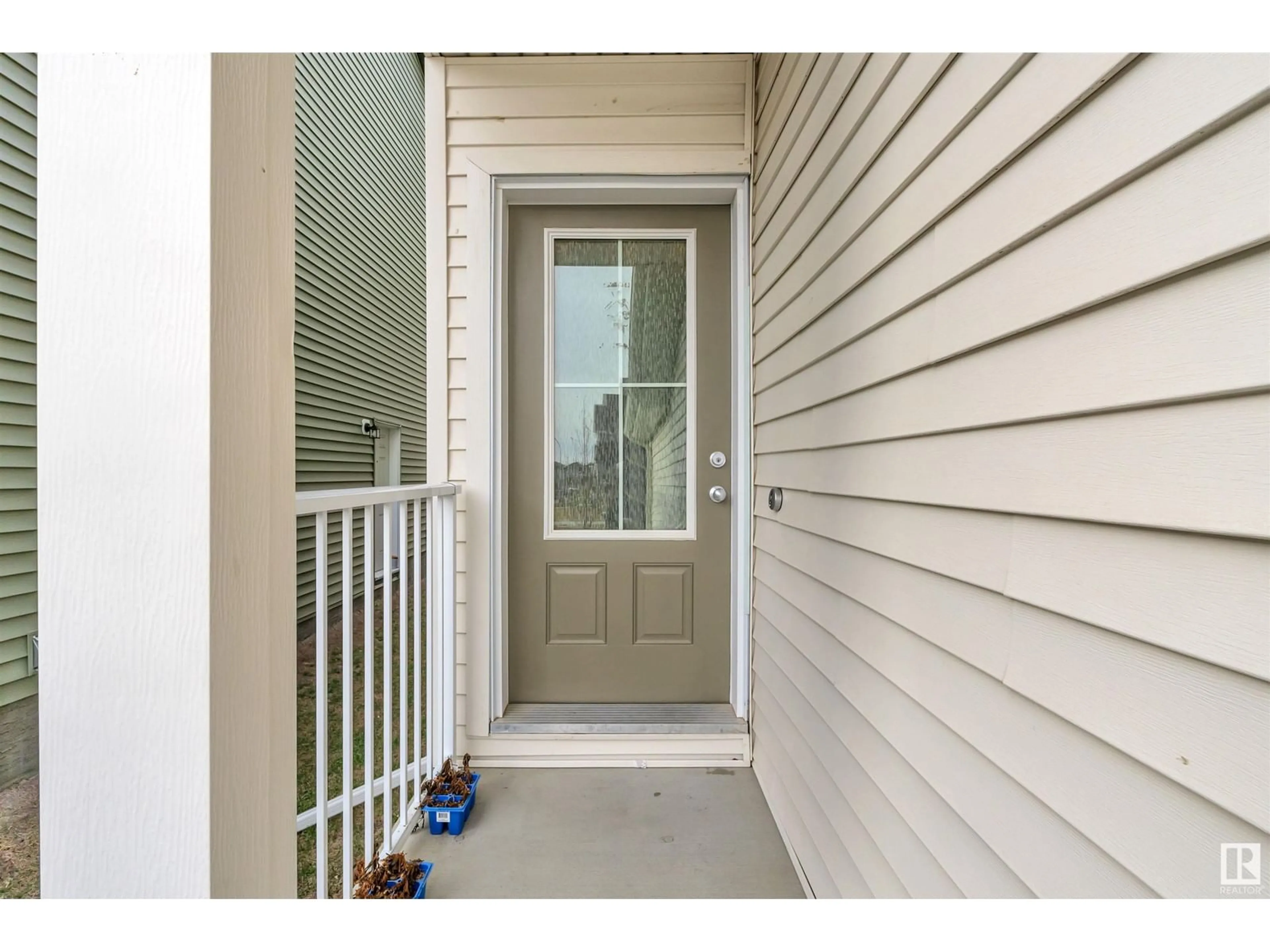 Indoor entryway for 22930 96A AV, Edmonton Alberta T5T7R3