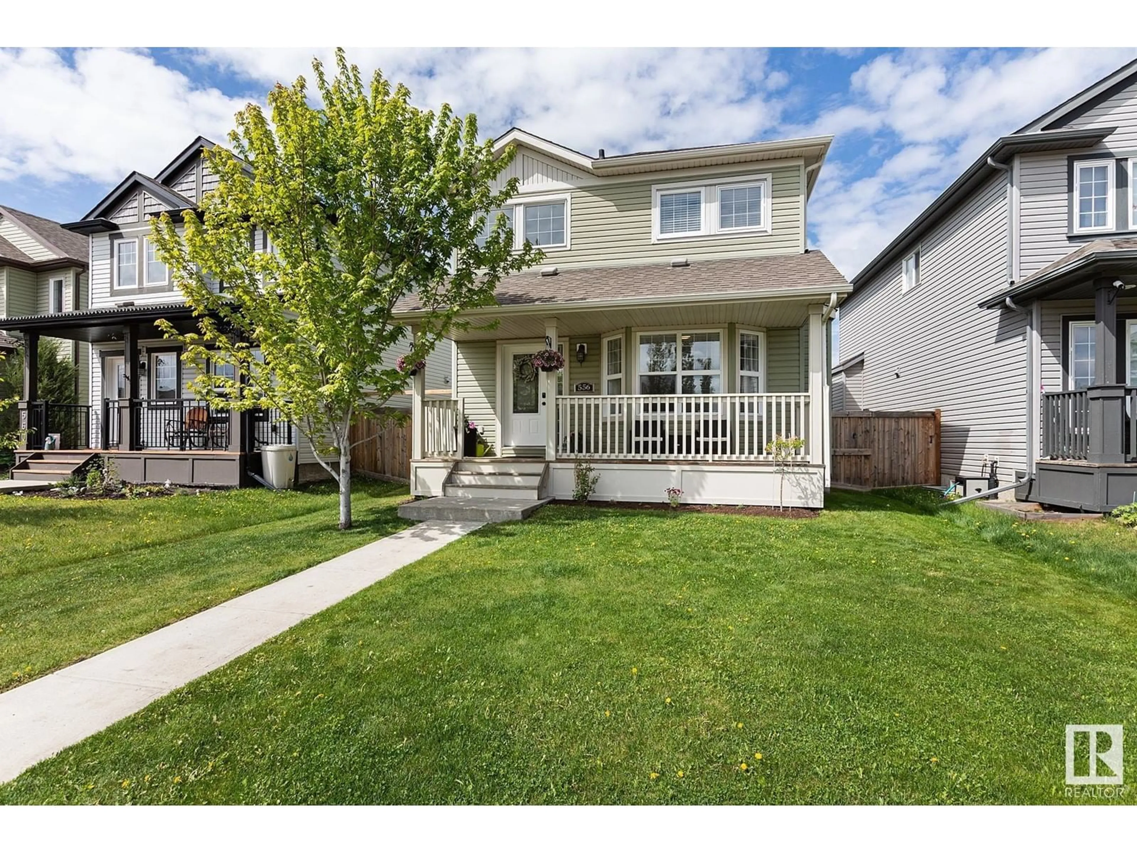 Home with vinyl exterior material, street for 556 STONERIDGE DR, Sherwood Park Alberta T8H0S8