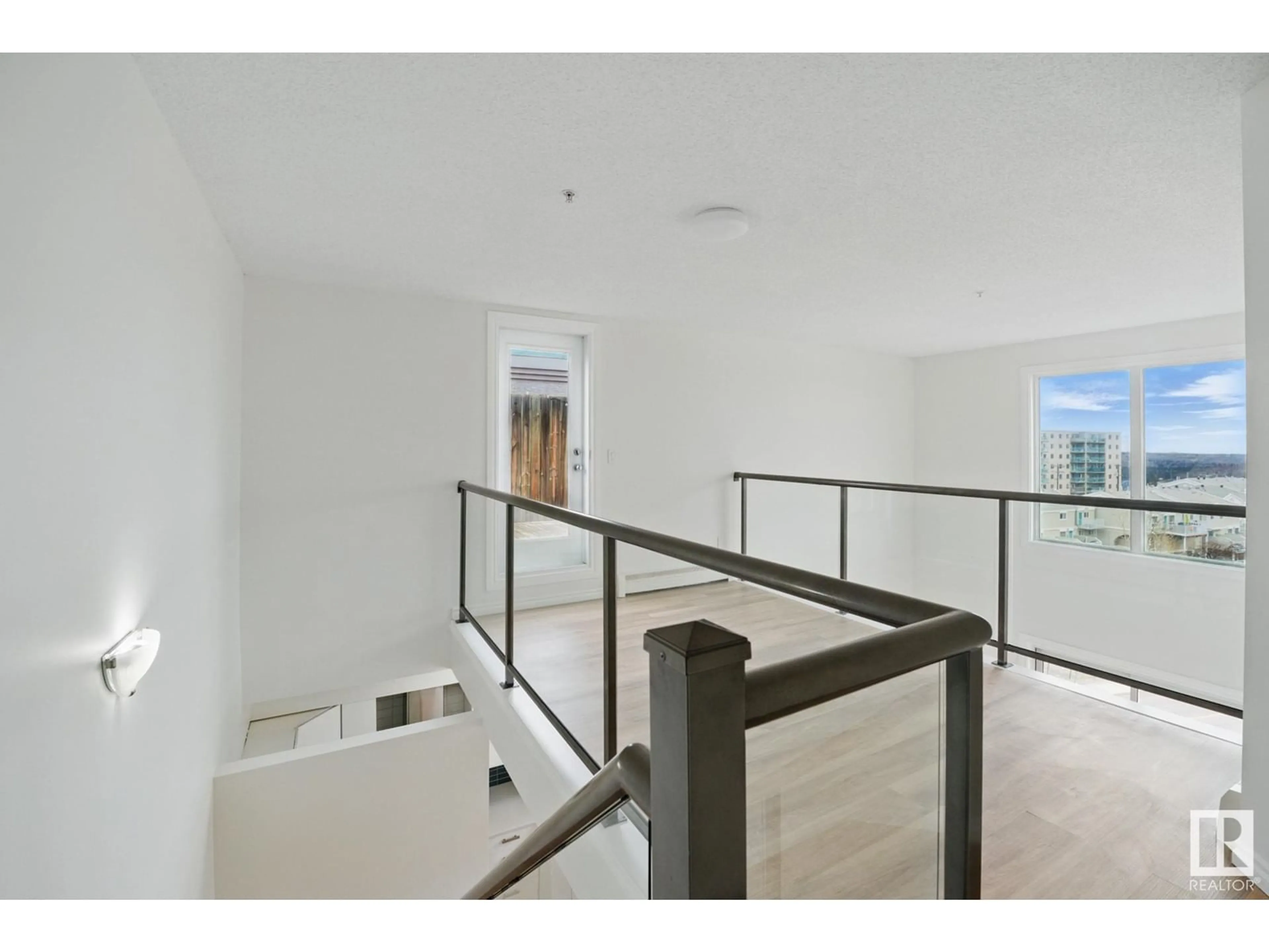 Indoor foyer for #407 - 10118 95 ST NW, Edmonton Alberta T5H4R6