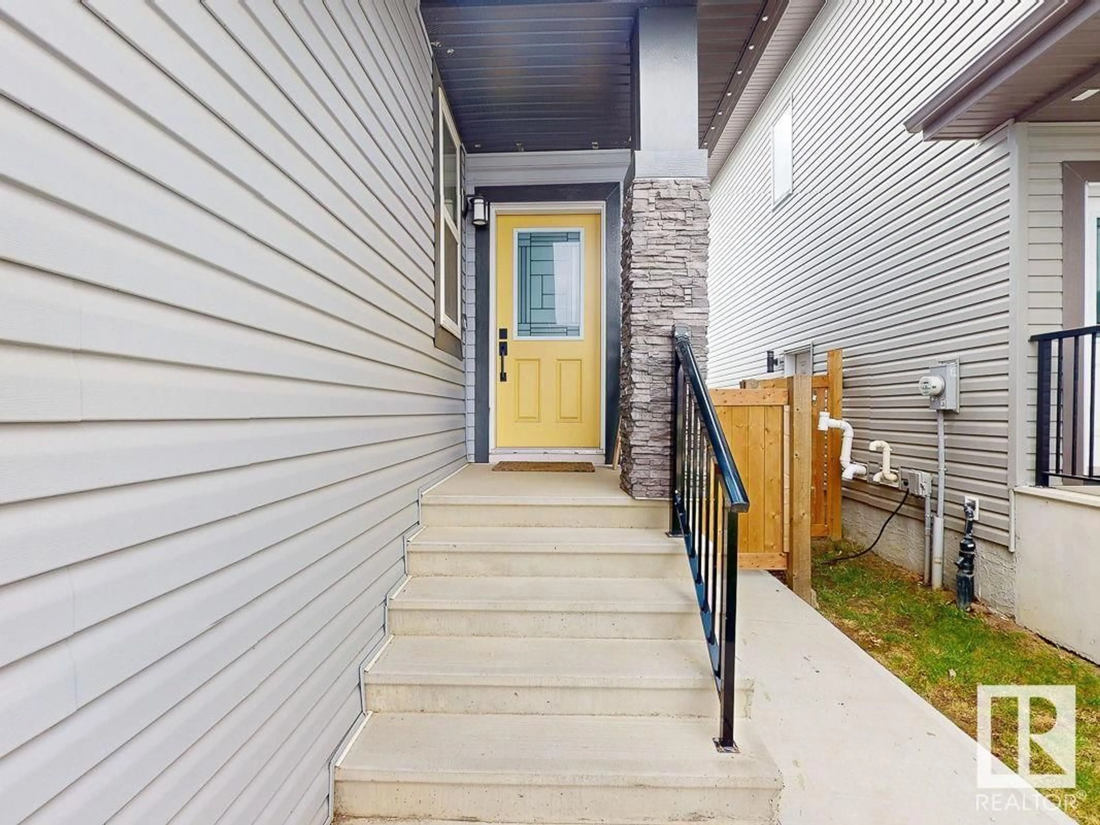 Unknown for 3505 46 AV, Beaumont Alberta T4X2Y4