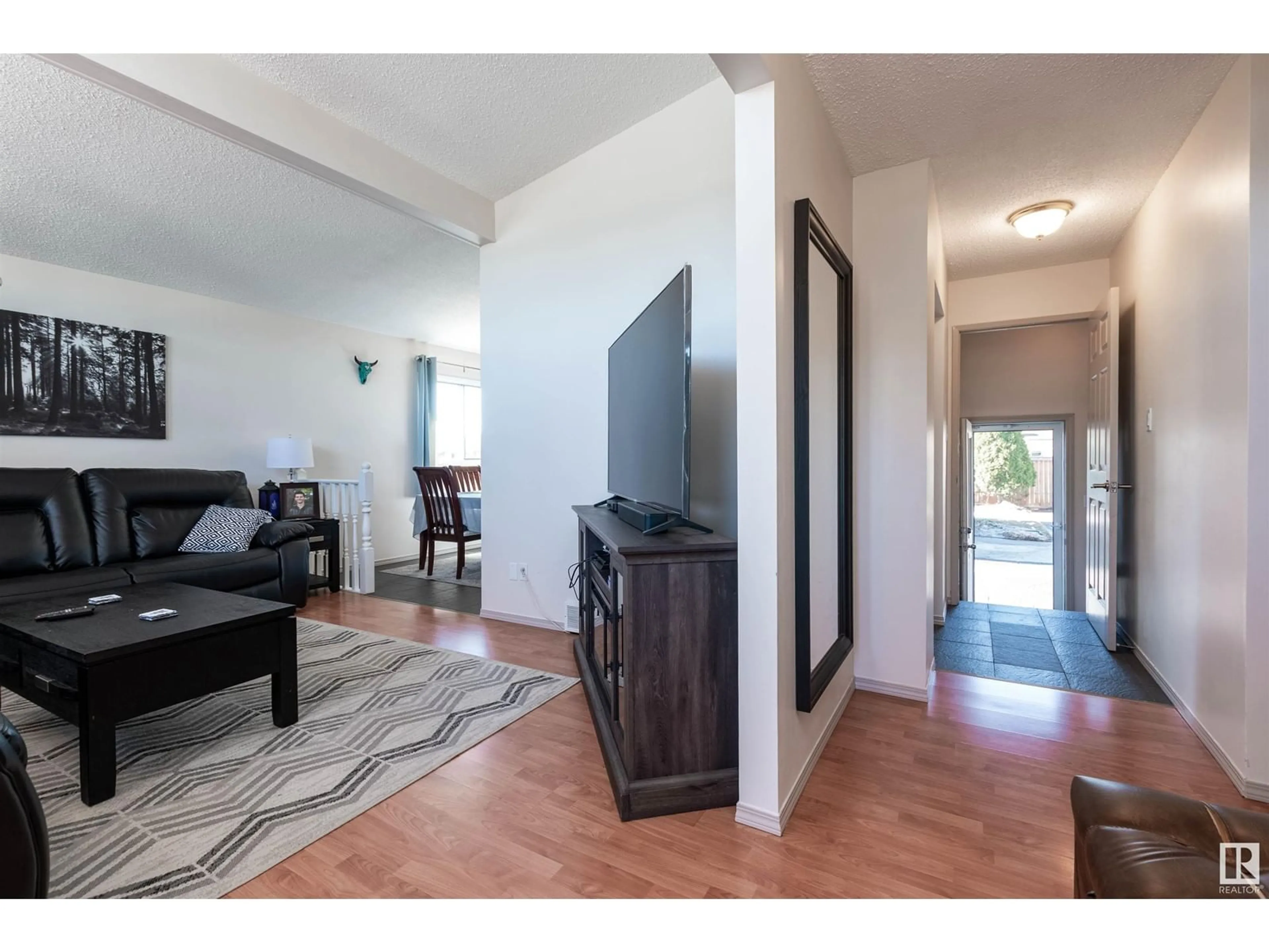 Indoor entryway for NW - 15712 114 ST, Edmonton Alberta T5X2M1