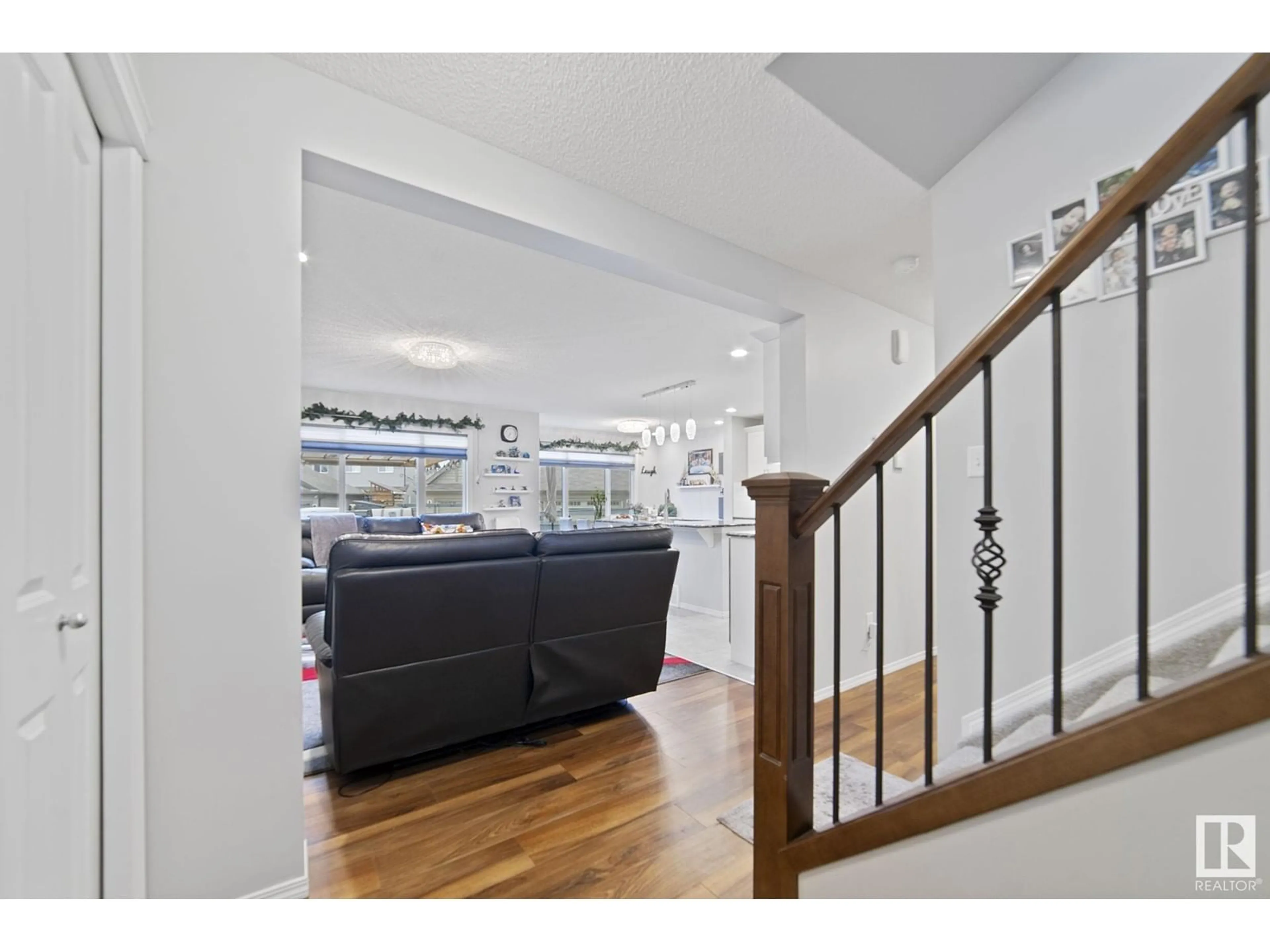 Unknown for 1218 DANIELS CR, Edmonton Alberta T6W3V7