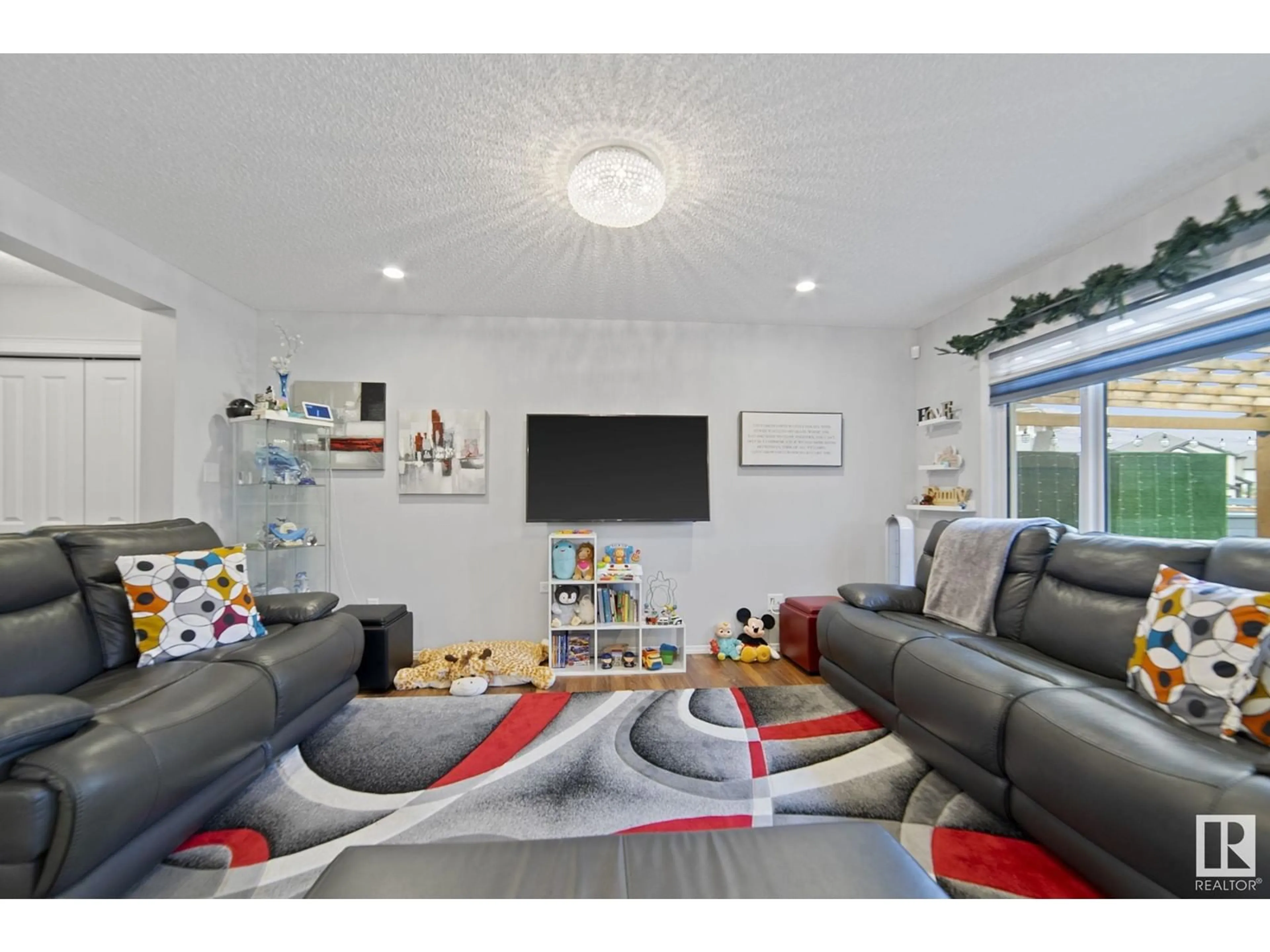 Living room with furniture, unknown for 1218 DANIELS CR, Edmonton Alberta T6W3V7