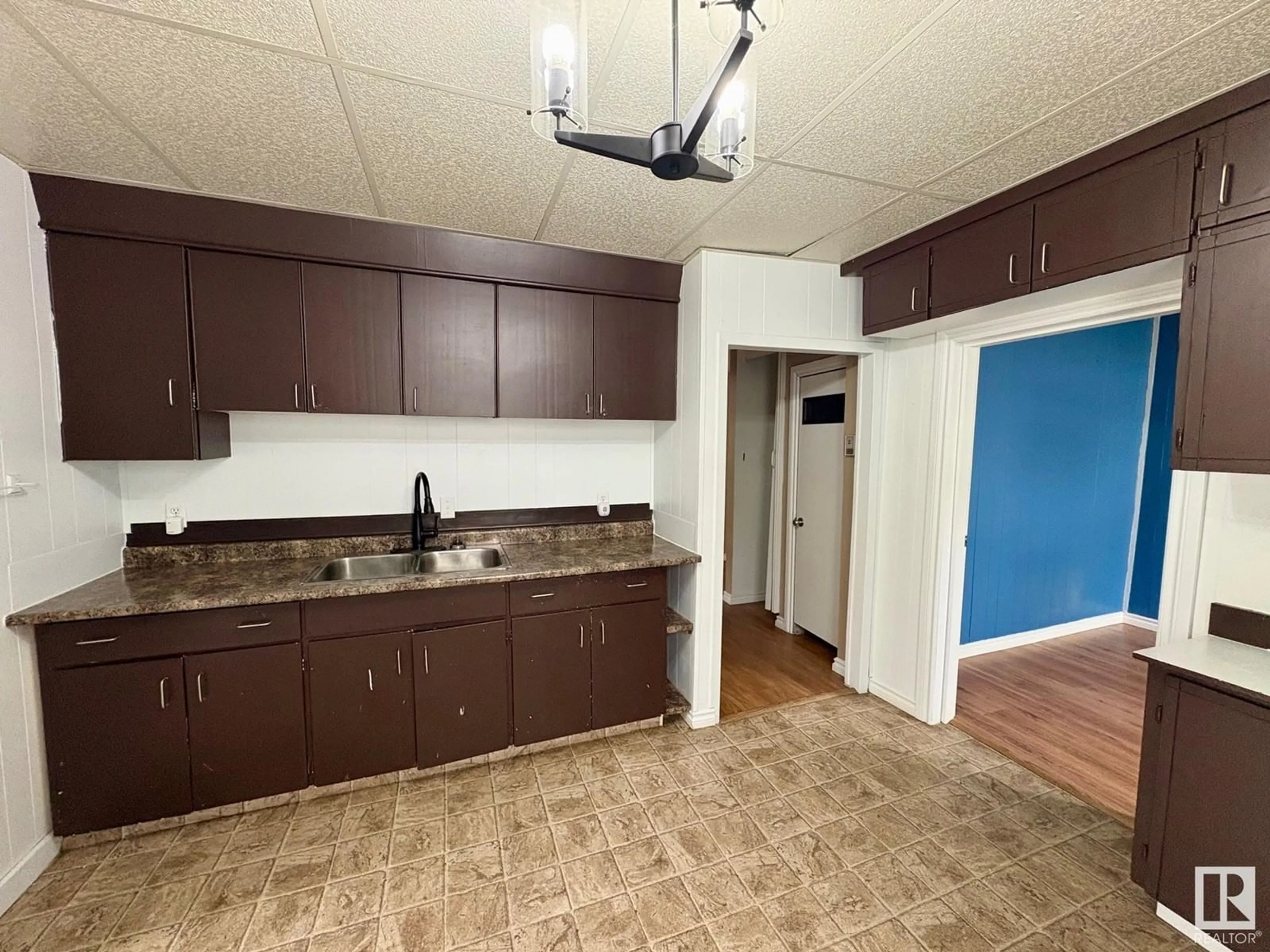 Unknown for 4714 52 AV, Bonnyville Town Alberta T9N2H7