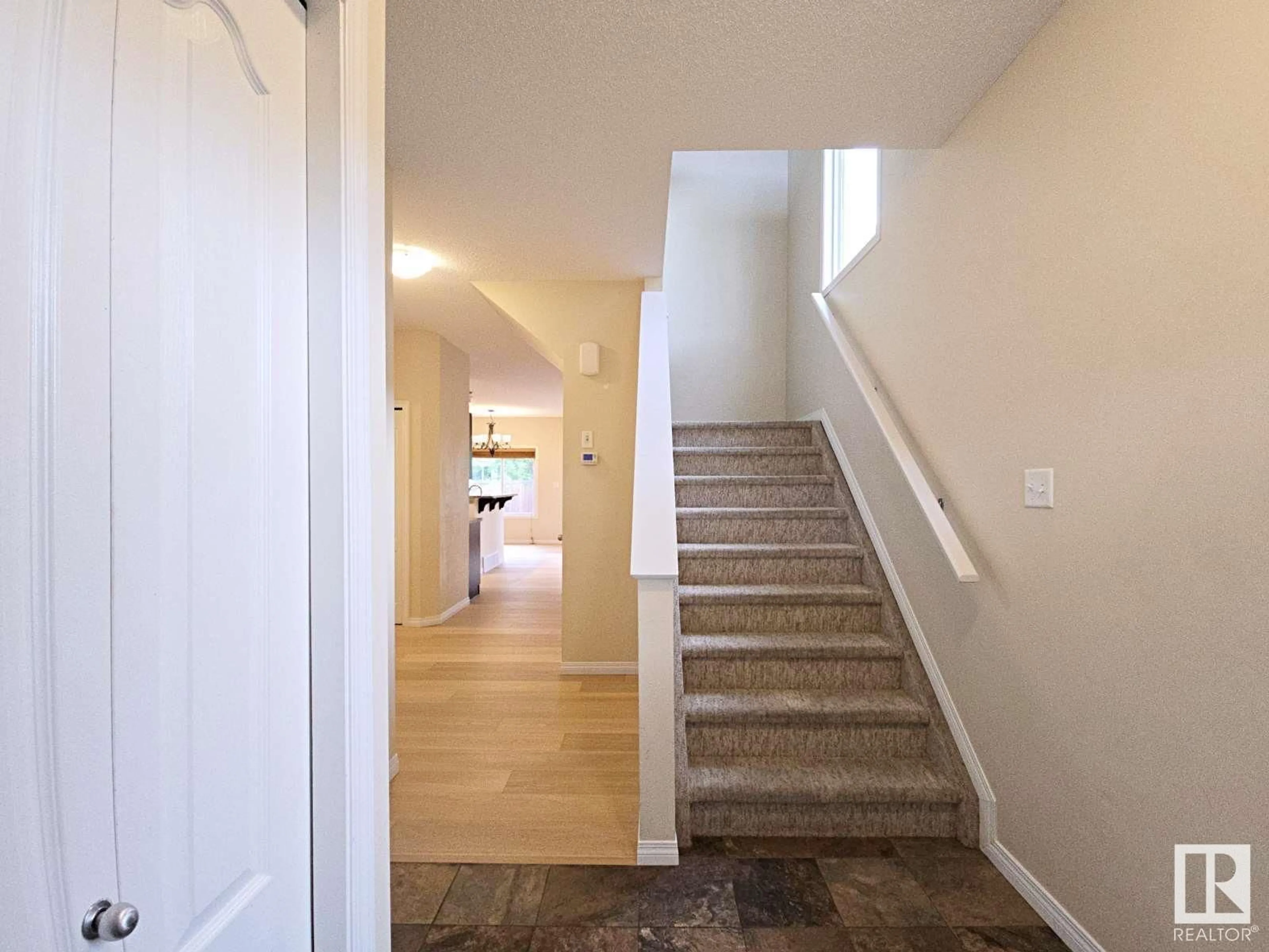 Unknown for 1826 RUTHERFORD RD, Edmonton Alberta T6W0Z8