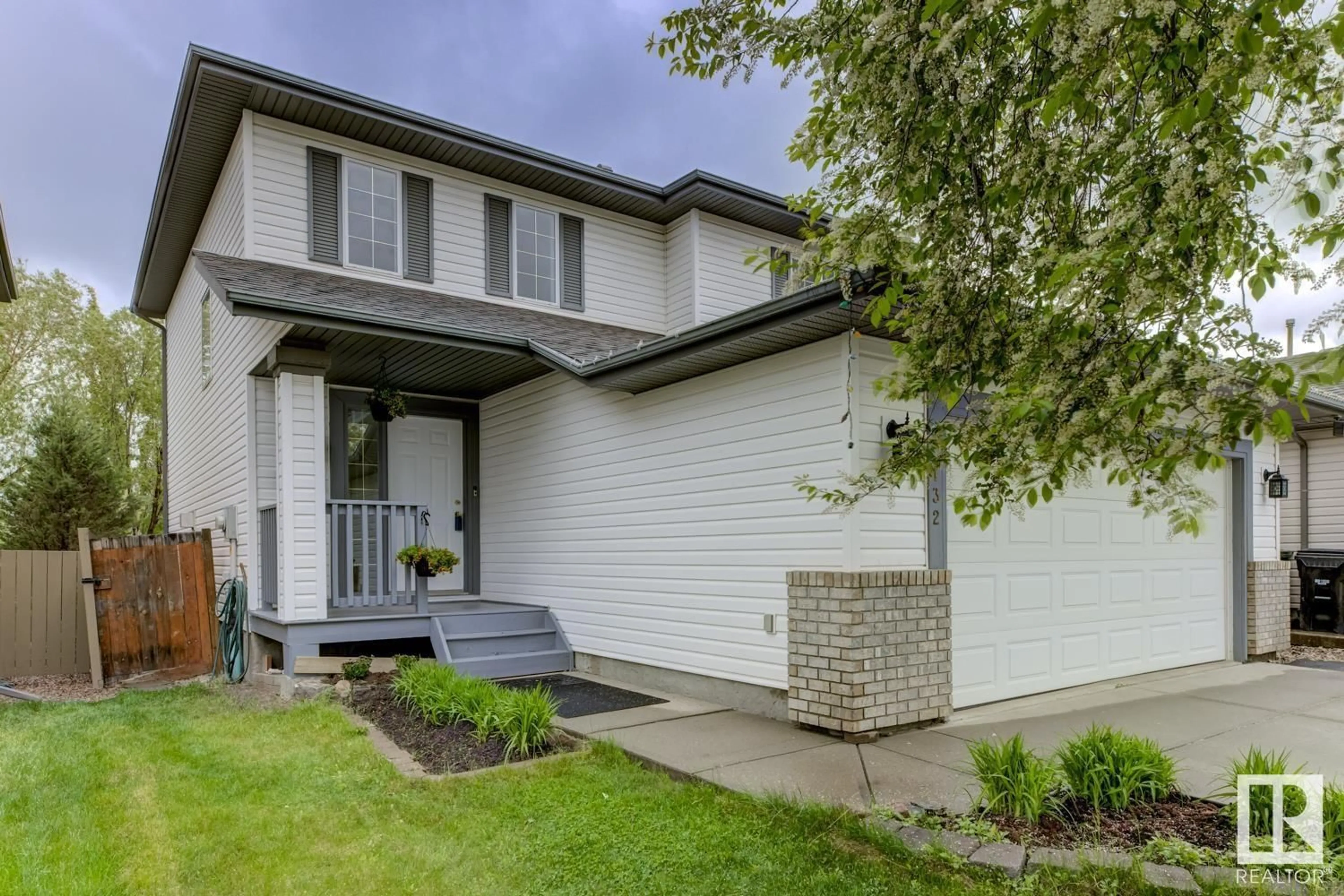 Home with brick exterior material, street for 132 FOXBORO TERRACE, Sherwood Park Alberta T8A6C8
