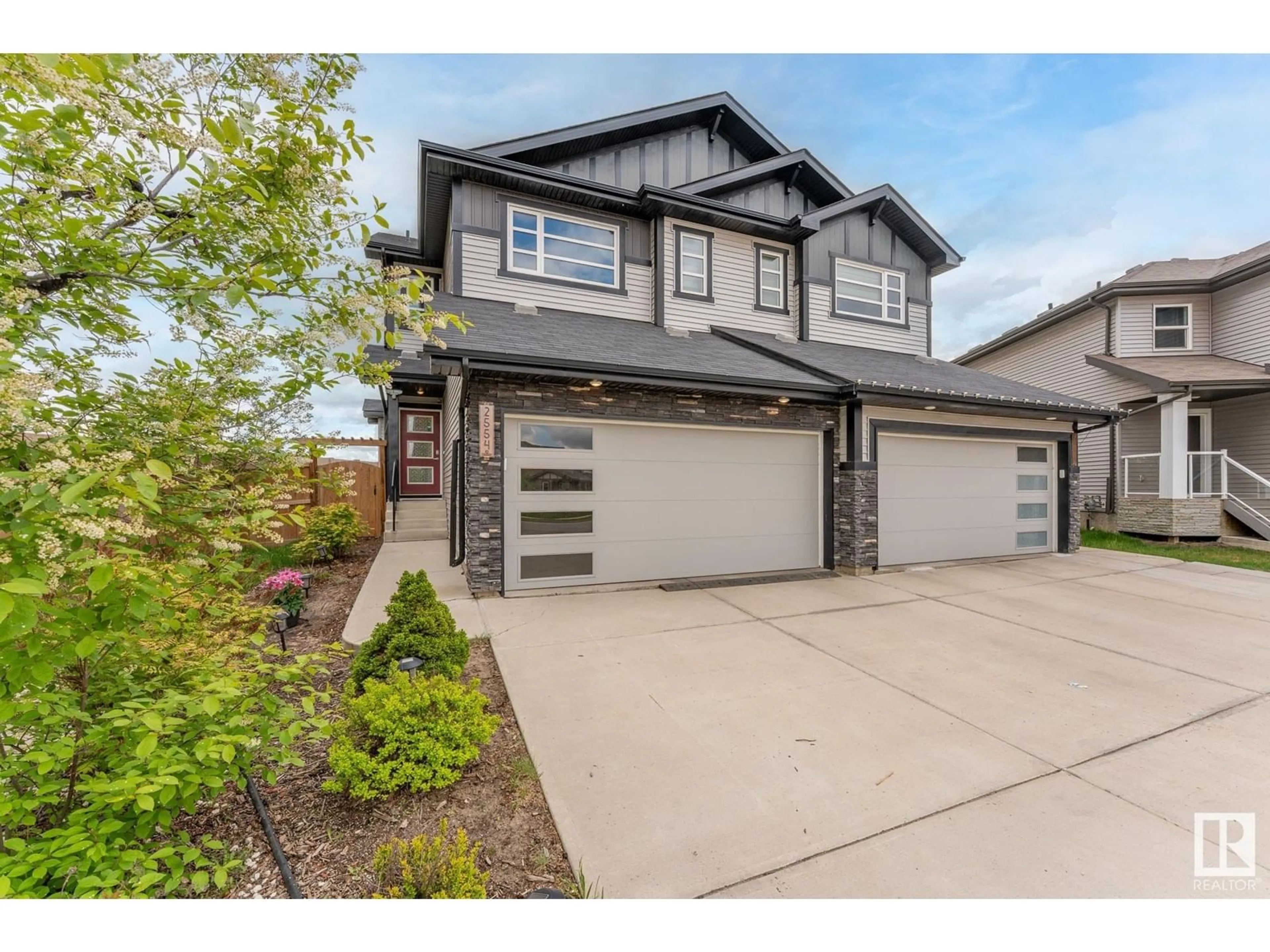 Unknown for 2554 CASEY WY, Edmonton Alberta T6W3N2