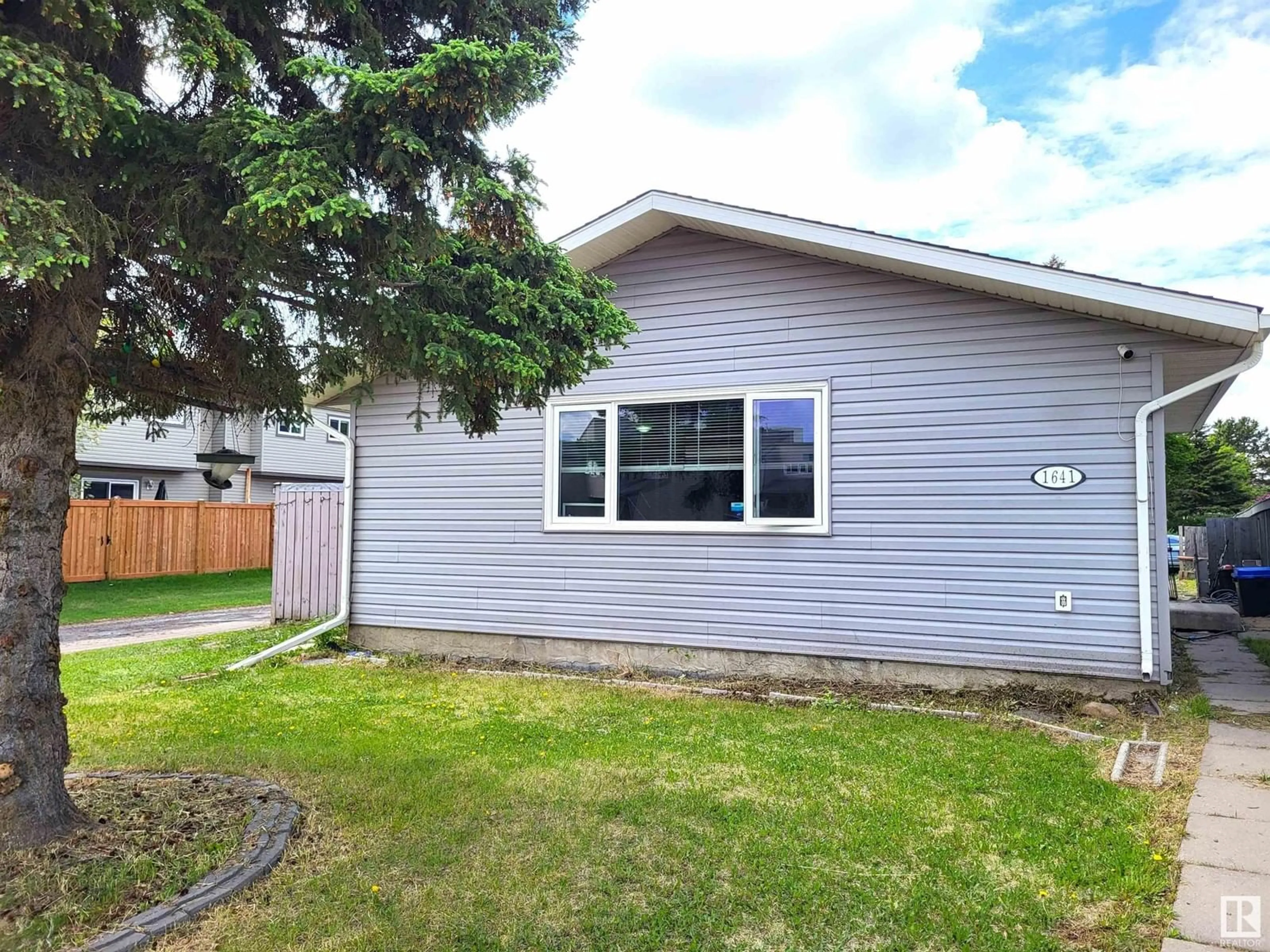 Home with vinyl exterior material, street for NW - 1641 LAKEWOOD W, Edmonton Alberta T6K2V8