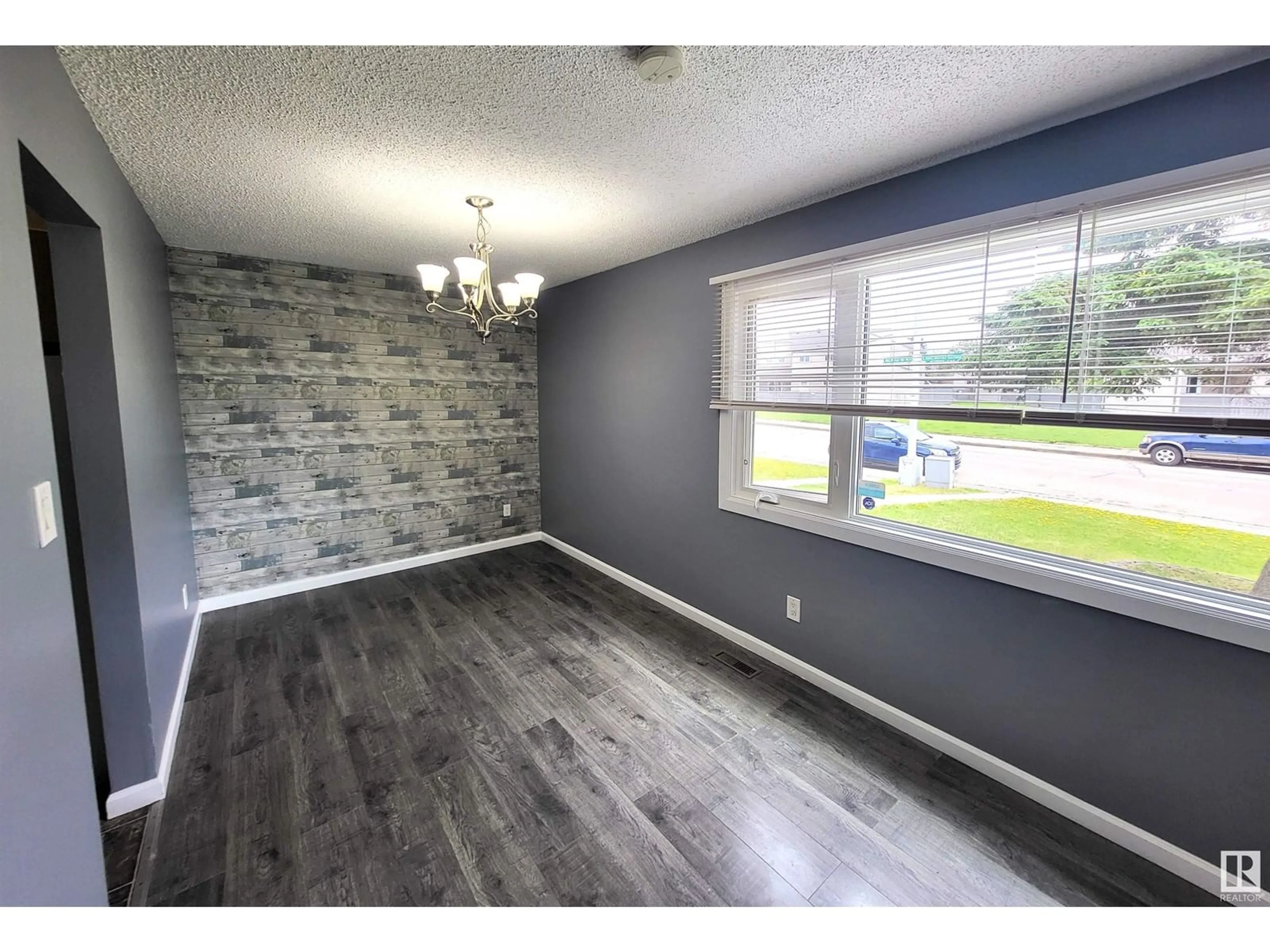 A pic of a room for NW - 1641 LAKEWOOD W, Edmonton Alberta T6K2V8