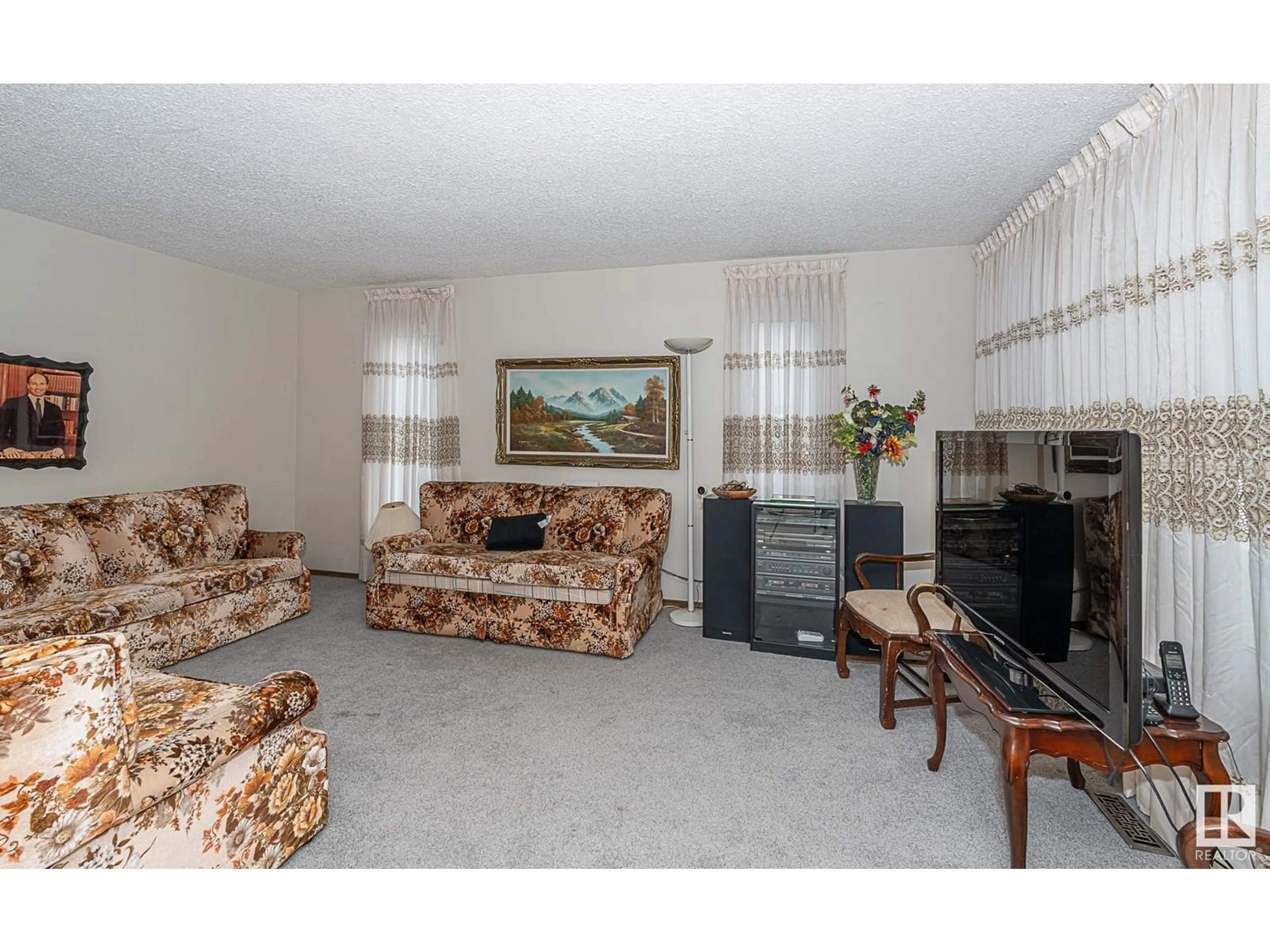 Living room with furniture, unknown for NW - 9012 177 ST, Edmonton Alberta T5T3L2