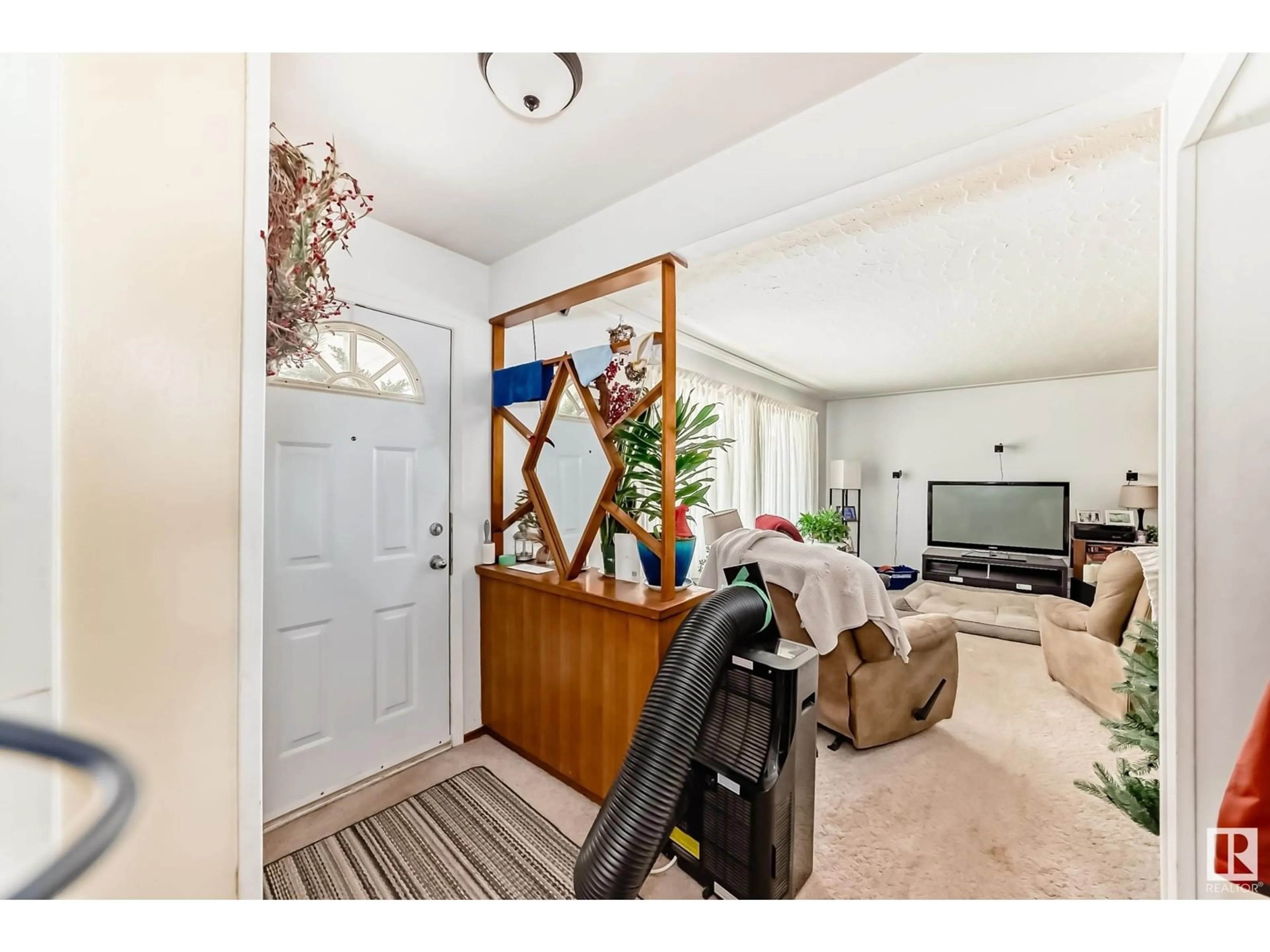 Unknown for 13540 119 ST, Edmonton Alberta T5E5N2