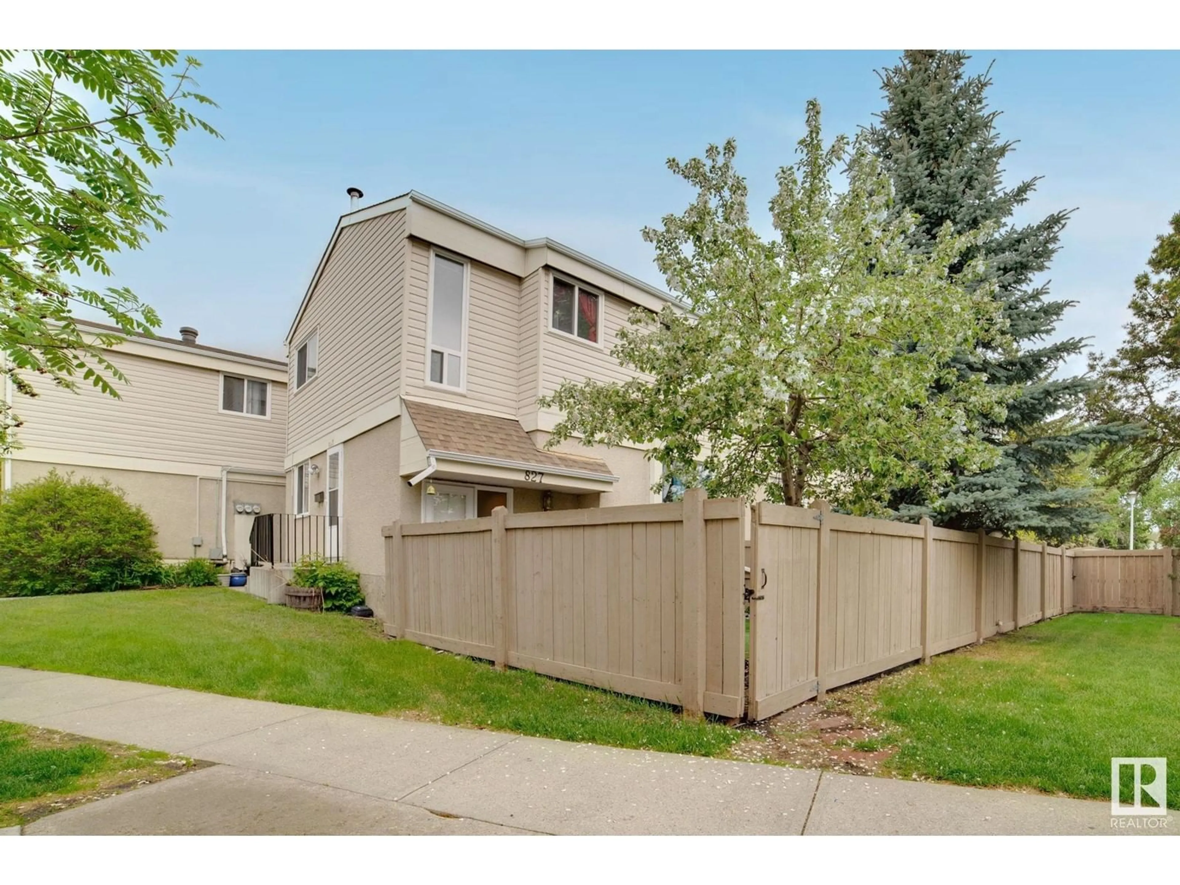 Unknown for 827 ERIN PL, Edmonton Alberta T5T1M6