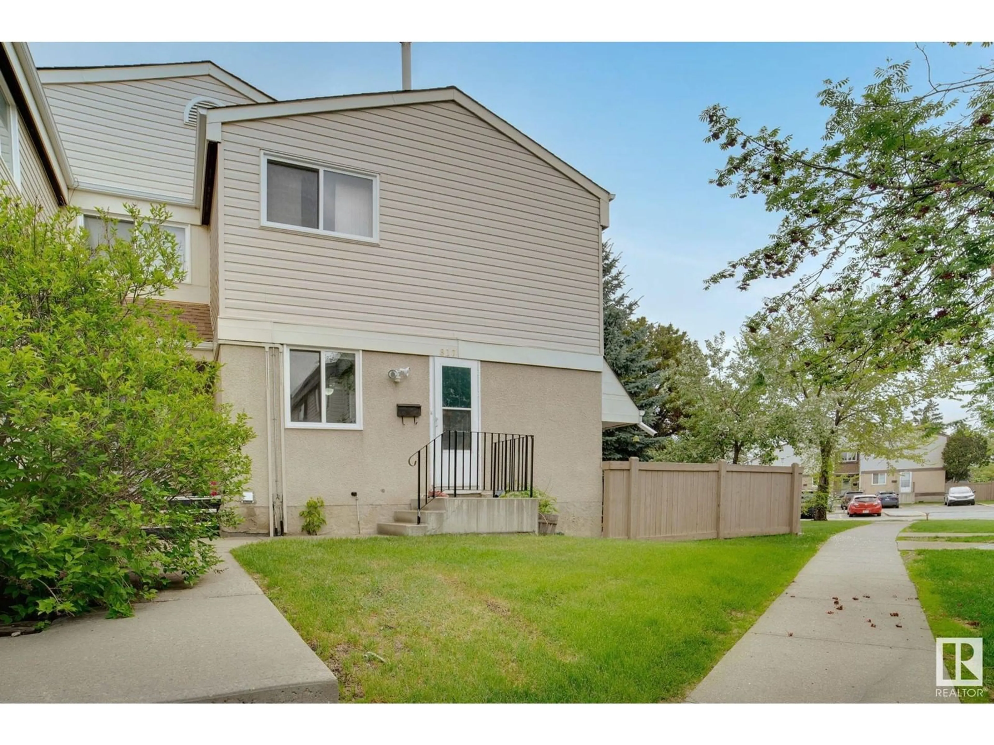 Unknown for 827 ERIN PL, Edmonton Alberta T5T1M6