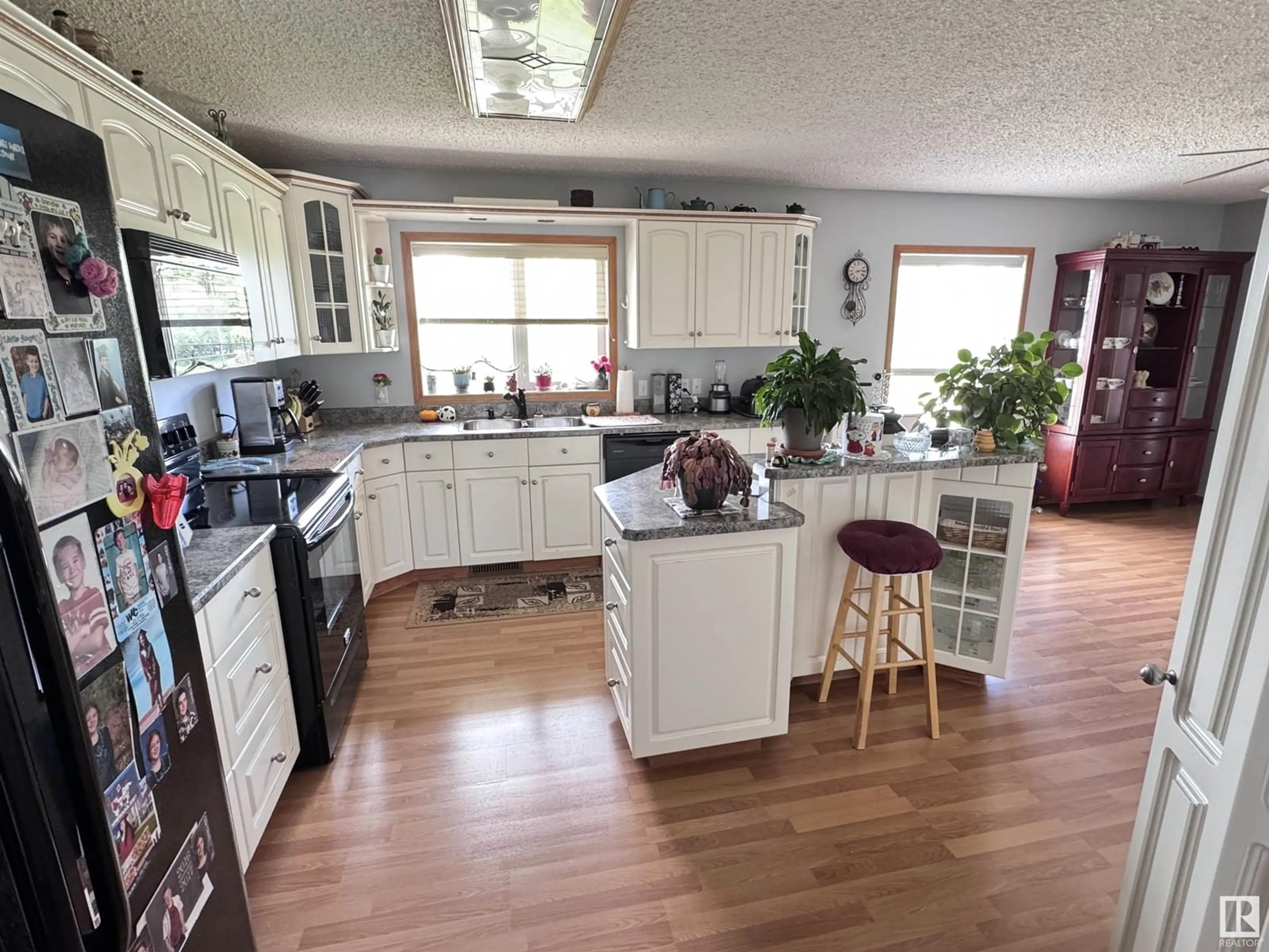 Open concept kitchen, unknown for 5016 47 AV, Clyde Alberta T0G2P0