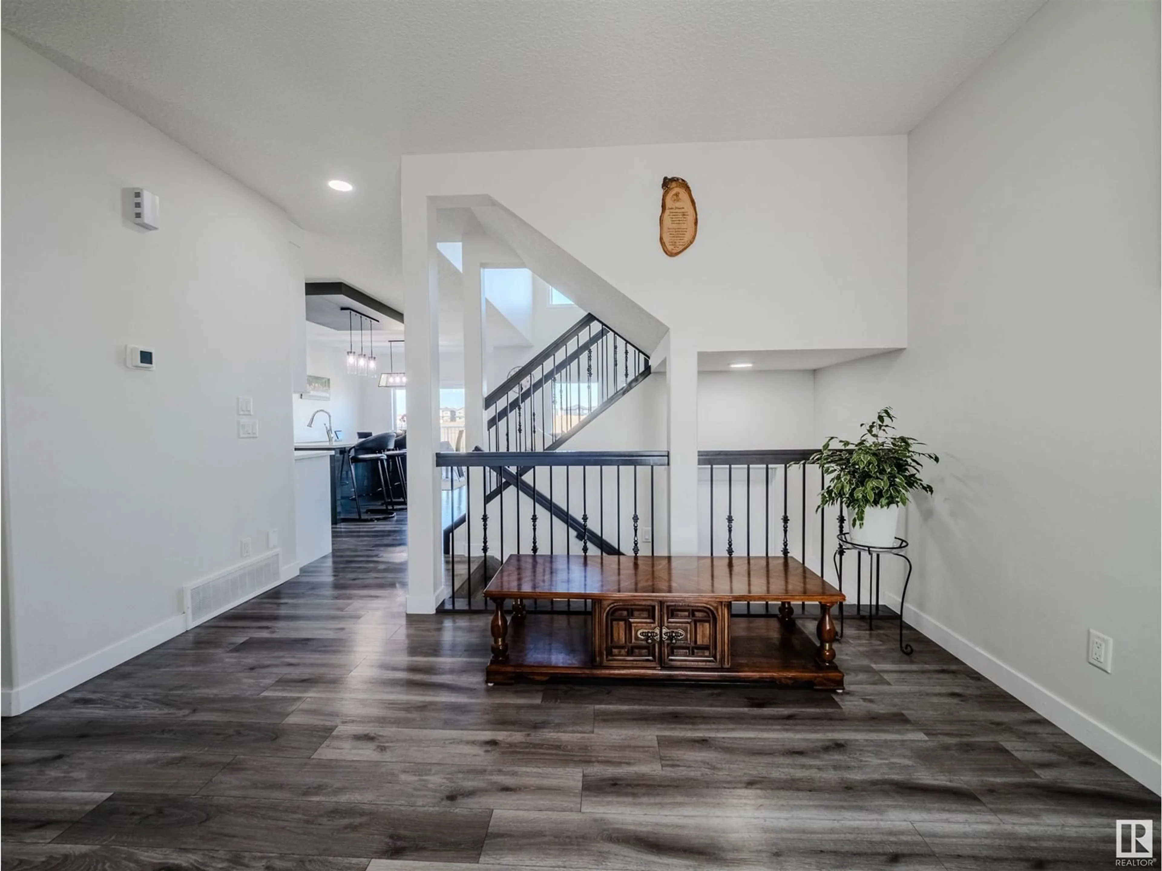 Indoor foyer for 334 ASTON CL, Leduc Alberta T9E1H9