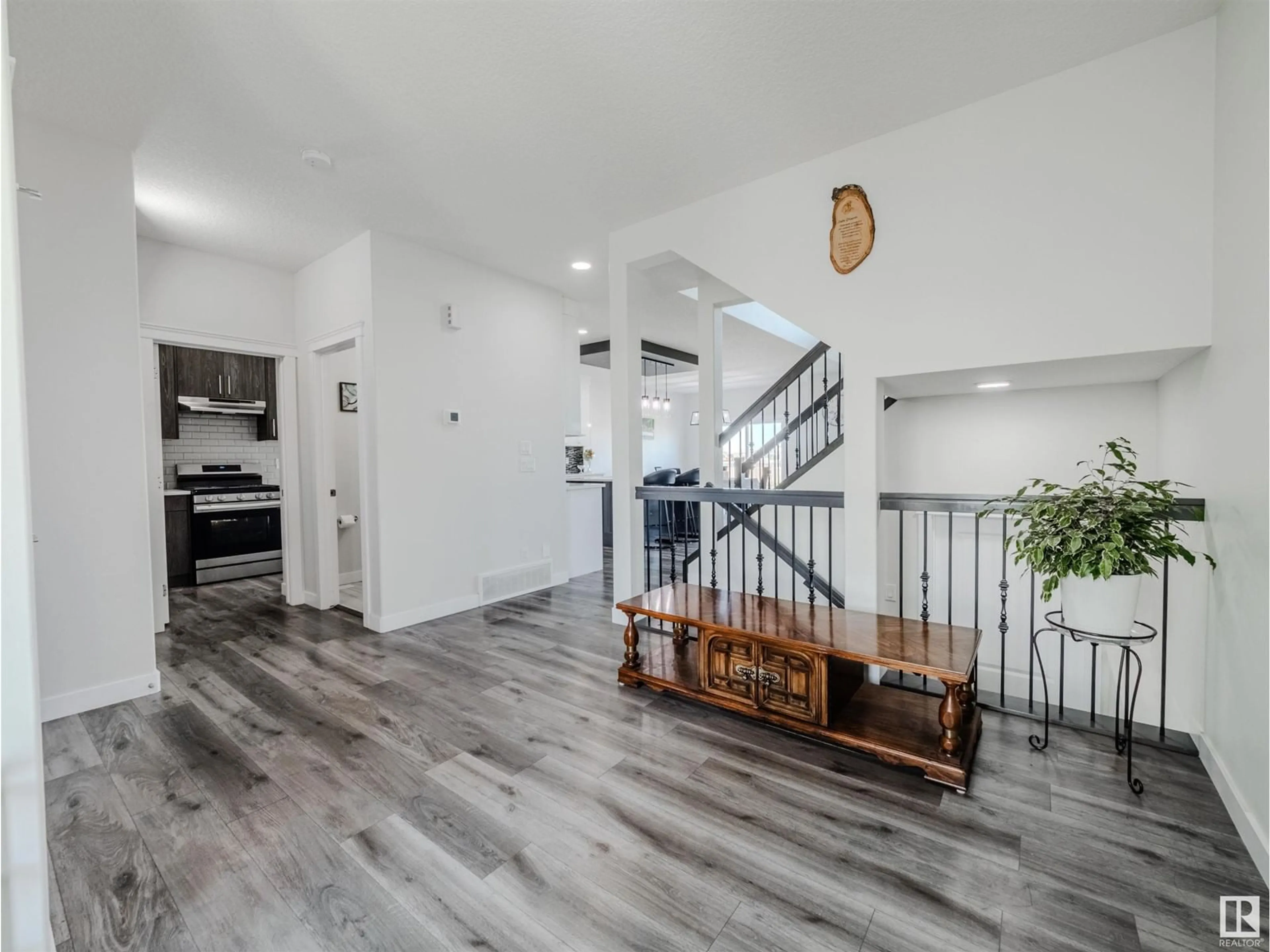 Indoor entryway for 334 ASTON CL, Leduc Alberta T9E1H9