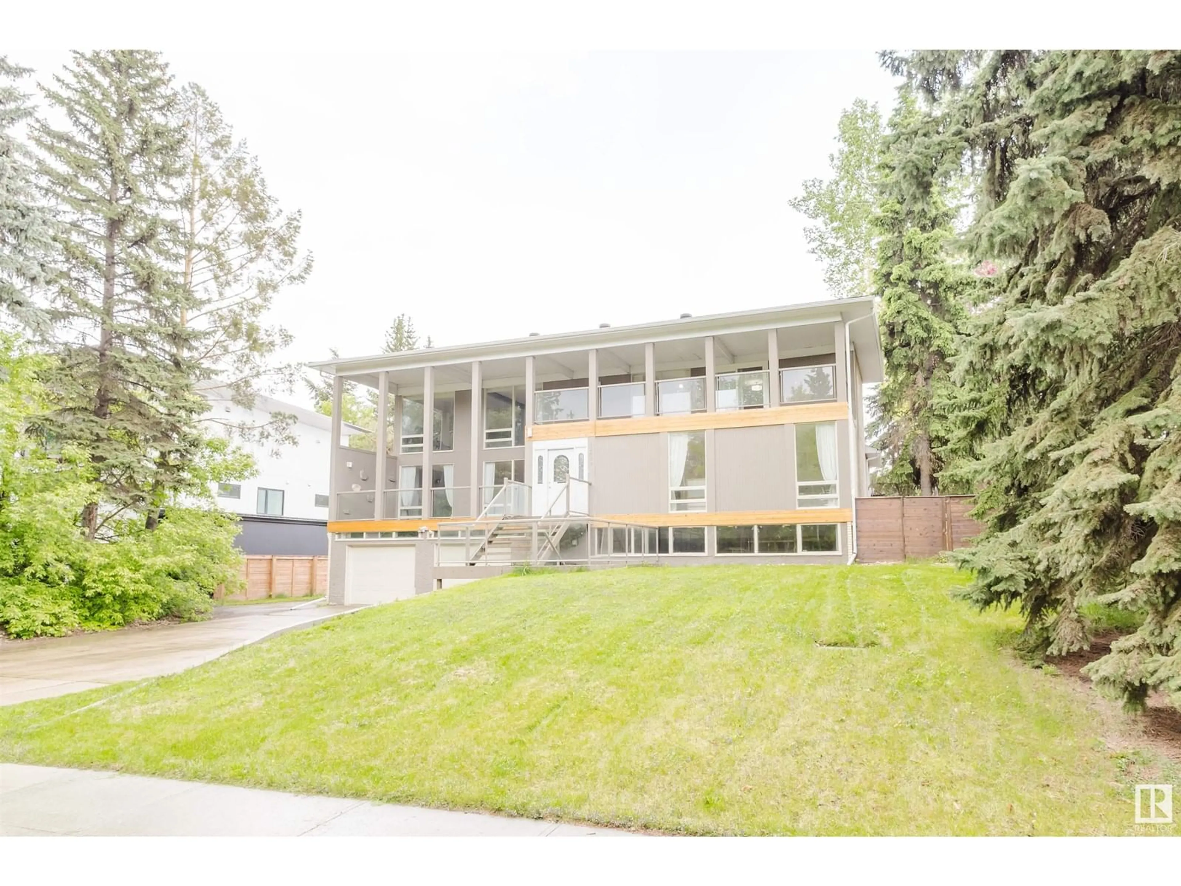 Unknown for 12603 GRAND VIEW DR, Edmonton Alberta T6H4K5