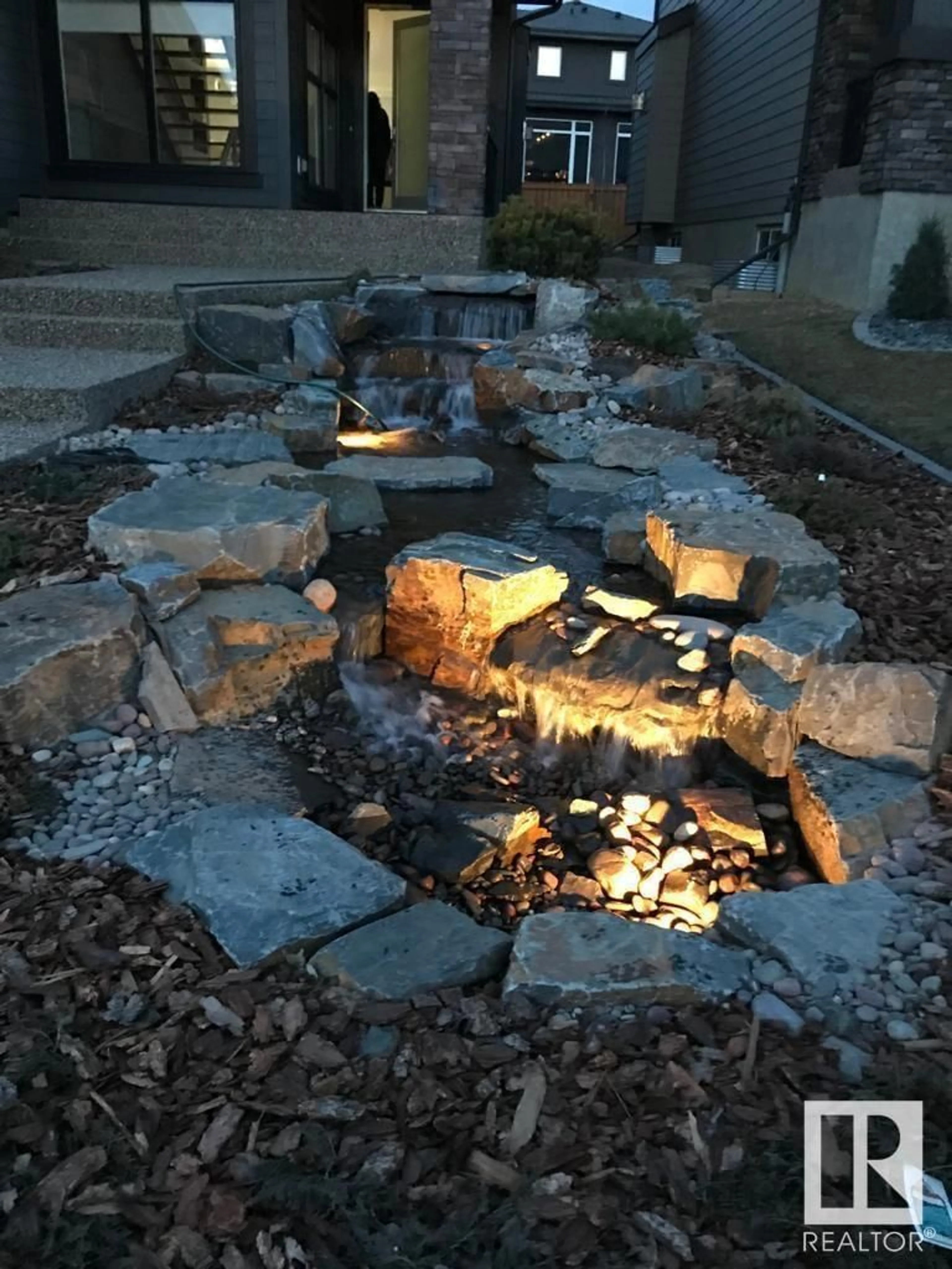 Patio, unknown for 1313 HAINSTOCK WY, Edmonton Alberta T6W3B6