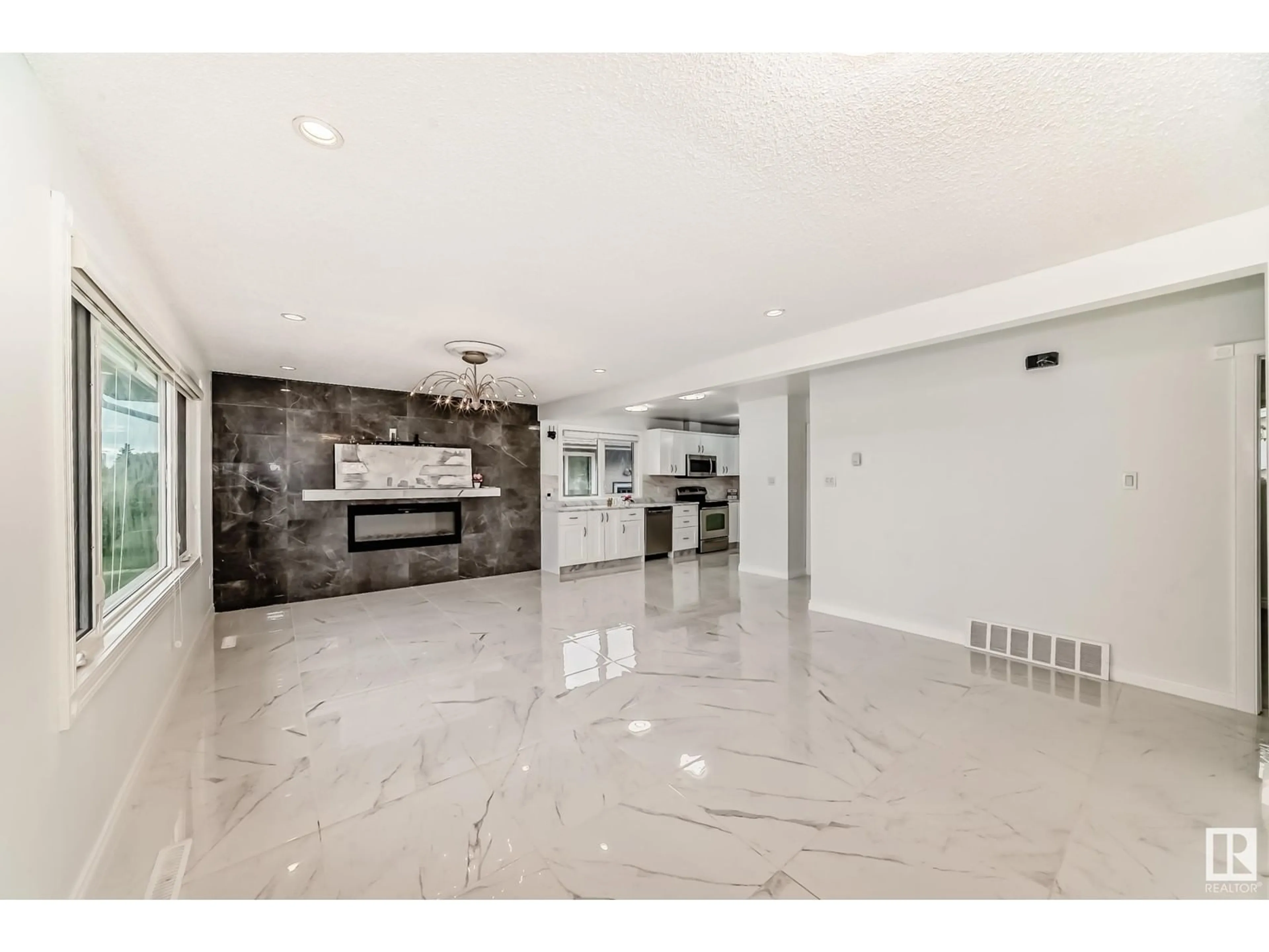 Unknown for NW - 13516 112 ST, Edmonton Alberta T5E5A4