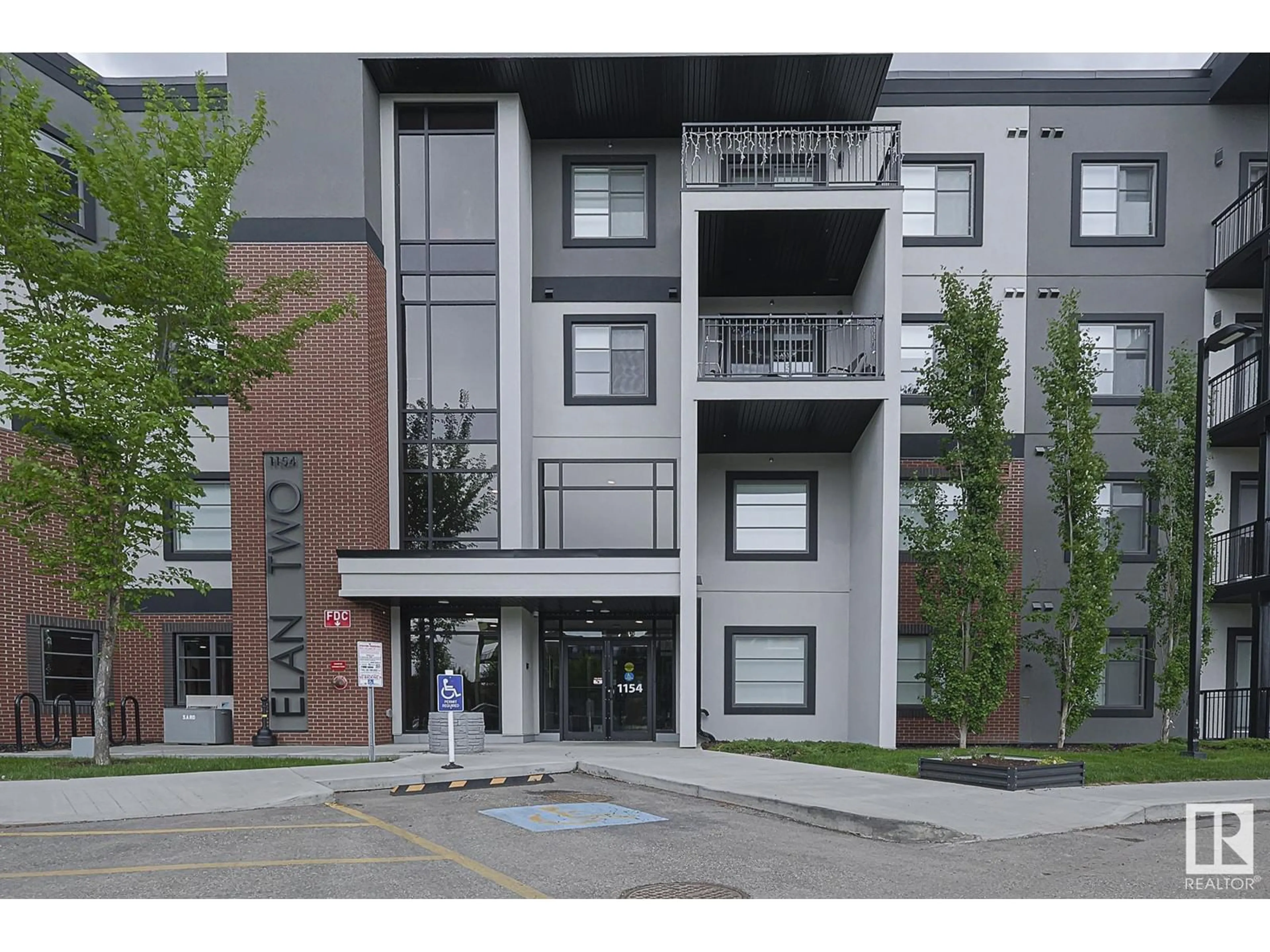 Indoor foyer for #426 - 1154 ADAMSON DR, Edmonton Alberta T6W3N5