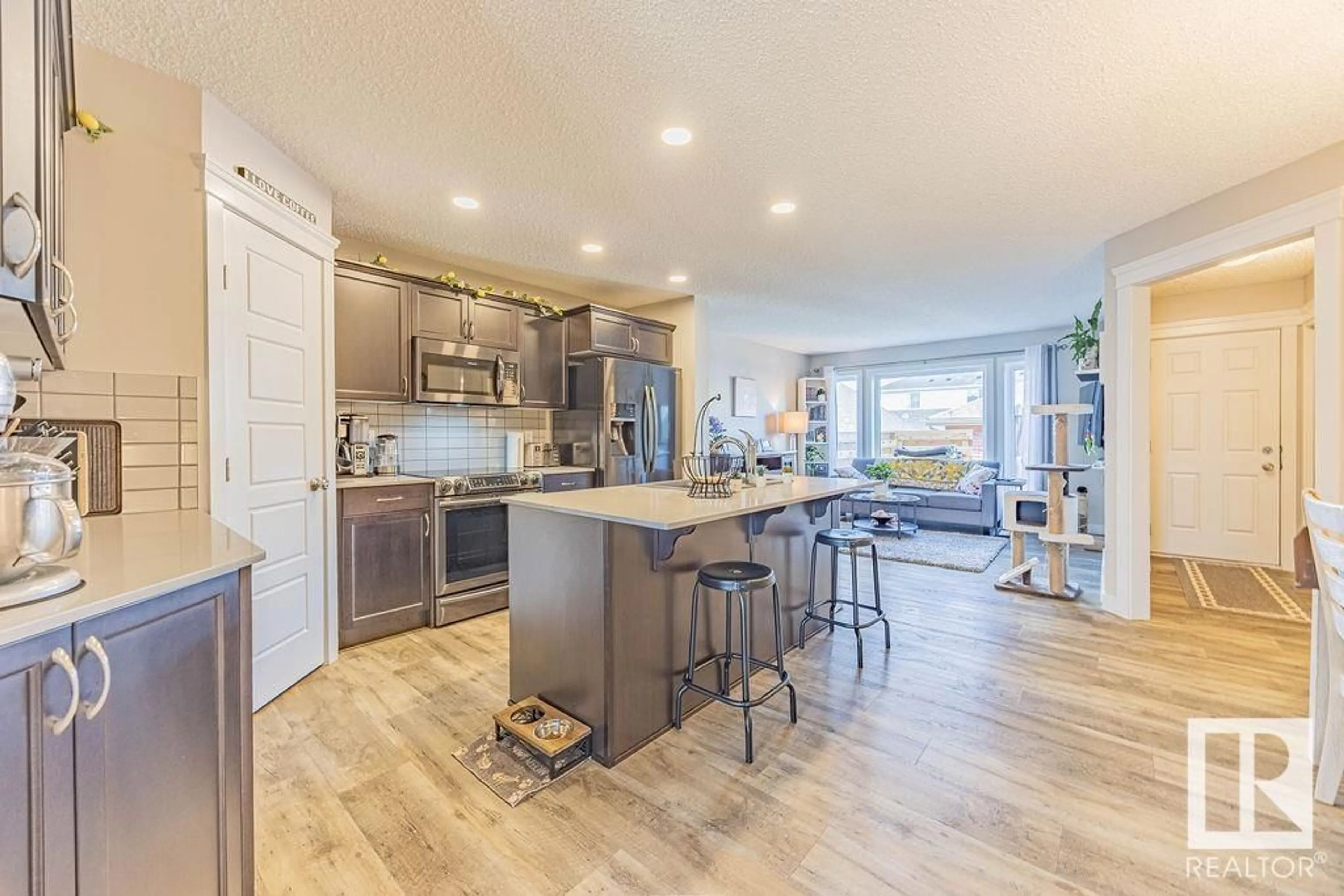 Open concept kitchen, unknown for 5118 22 AV, Edmonton Alberta T6X2H7