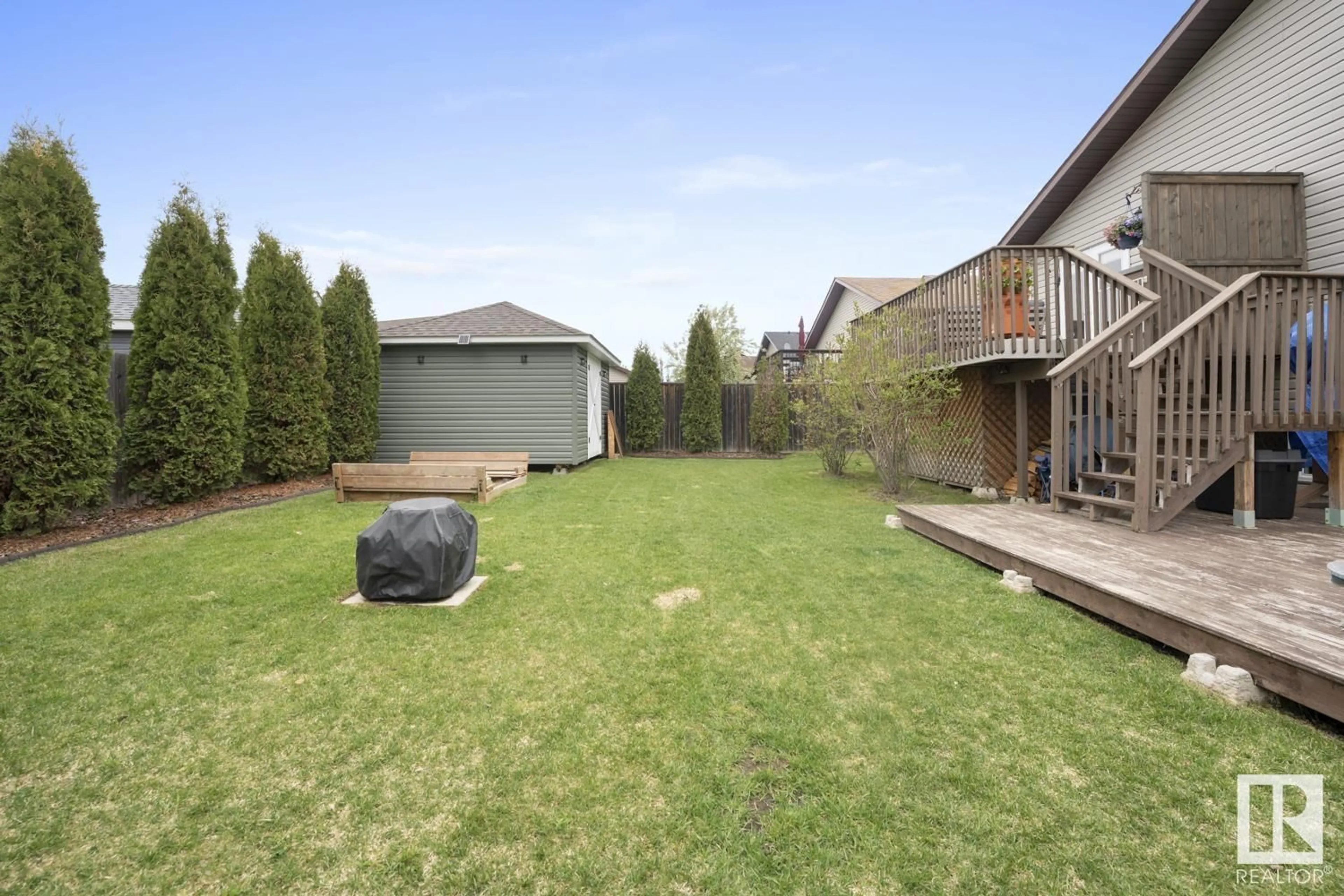 Patio, unknown for 506 26 ST, Cold Lake Alberta T9M0B2