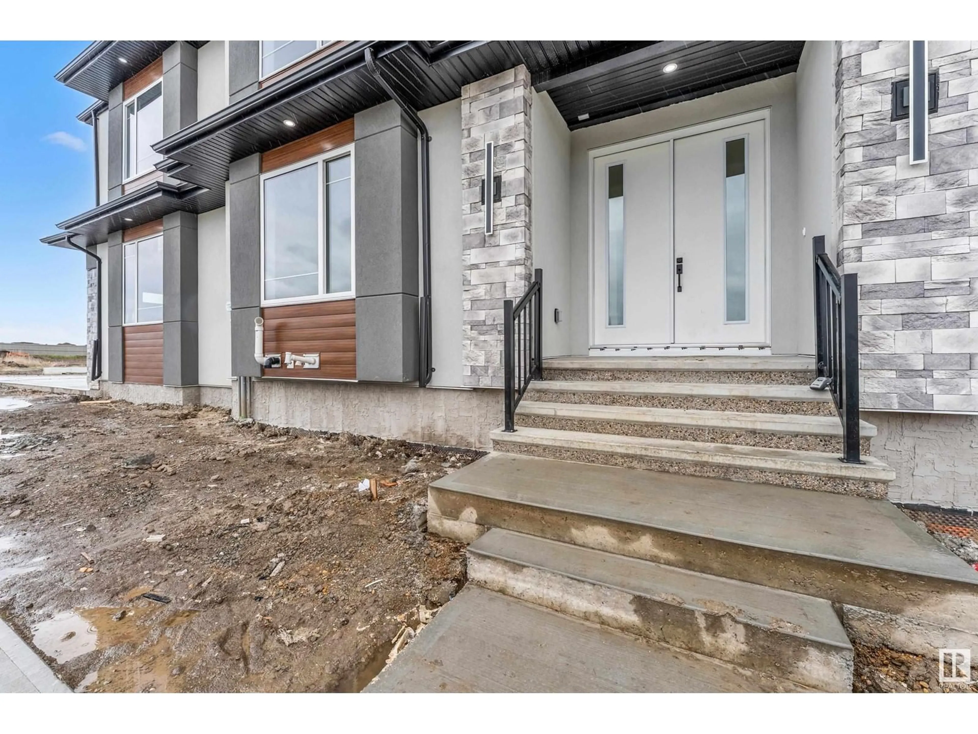 Indoor entryway for NE - 6304 20 ST, Rural Leduc County Alberta T4X3C9