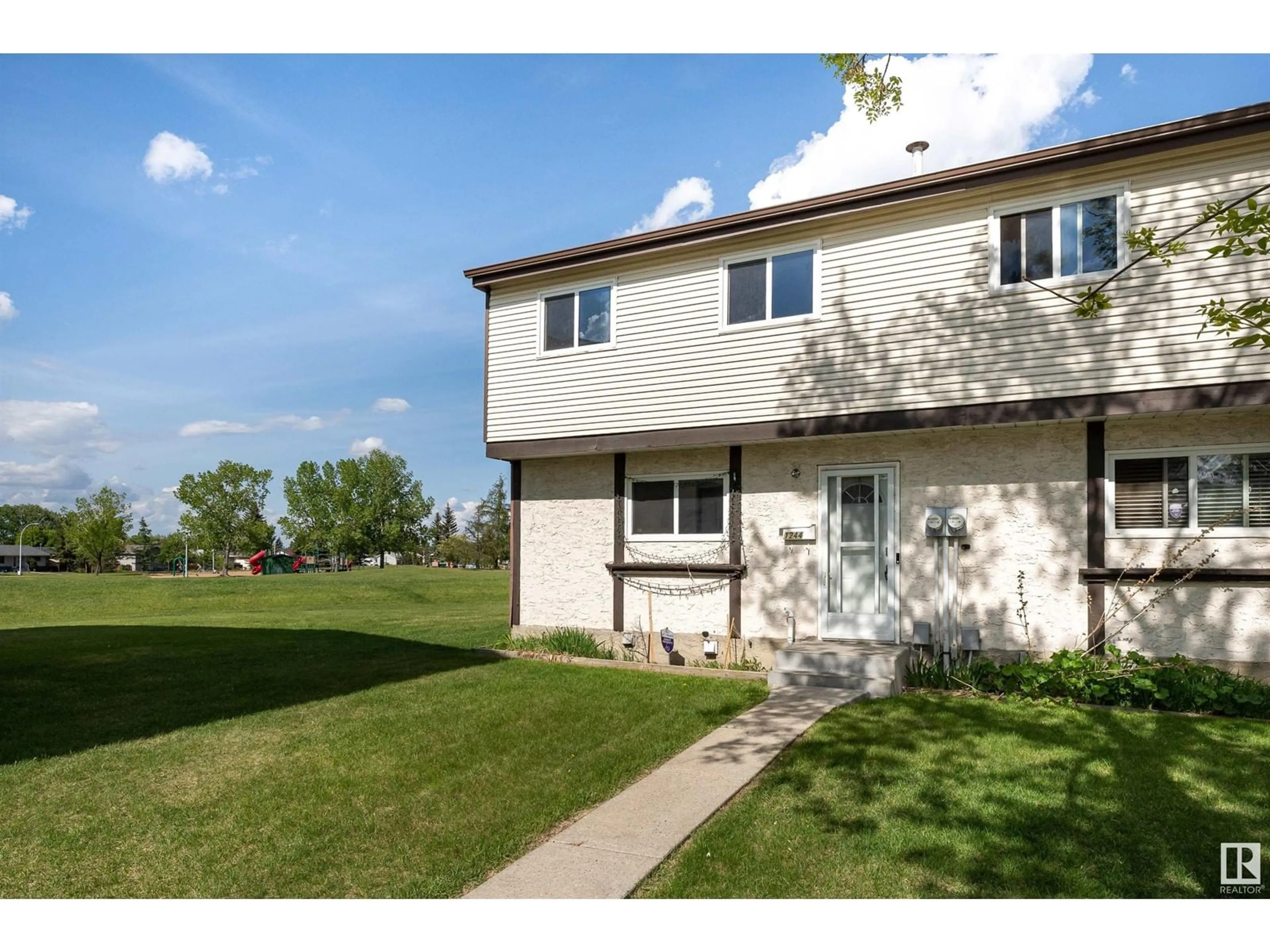 Unknown for NW - 1244 LAKEWOOD W, Edmonton Alberta T6K3P2