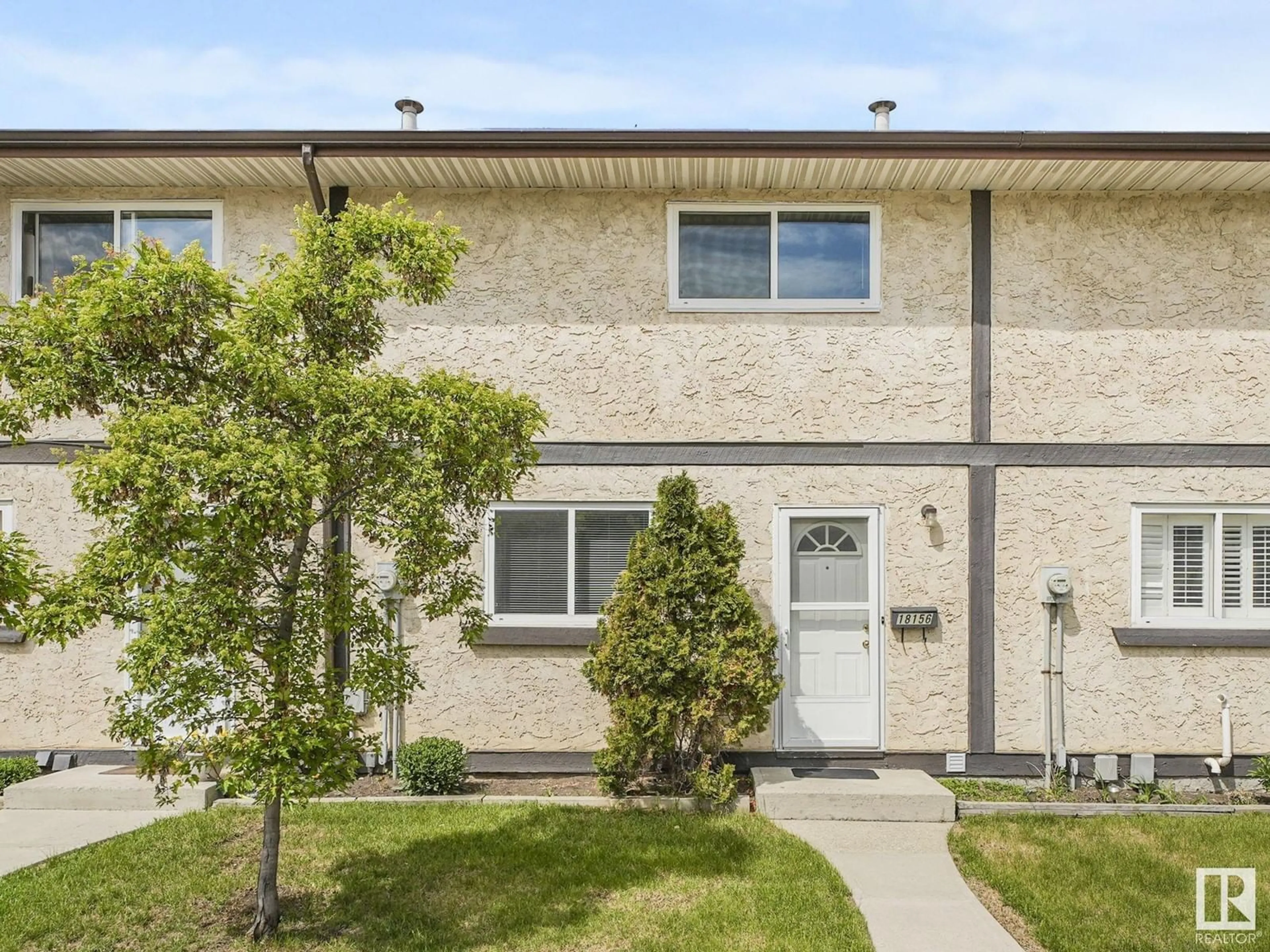 Unknown for 18156 93 AV, Edmonton Alberta T5T1Y1