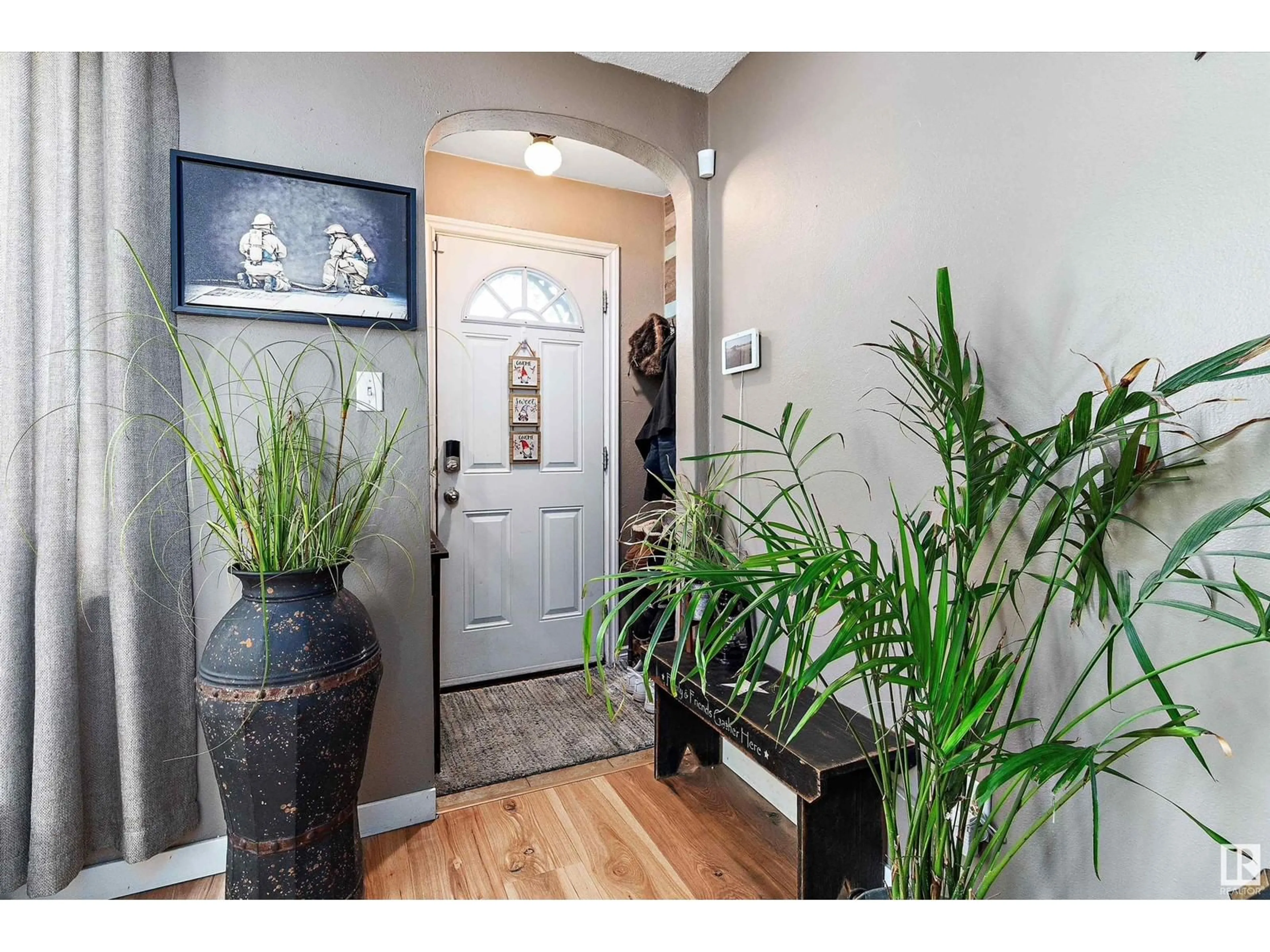 Indoor entryway for NW - 13307 117 ST, Edmonton Alberta T5E5K3
