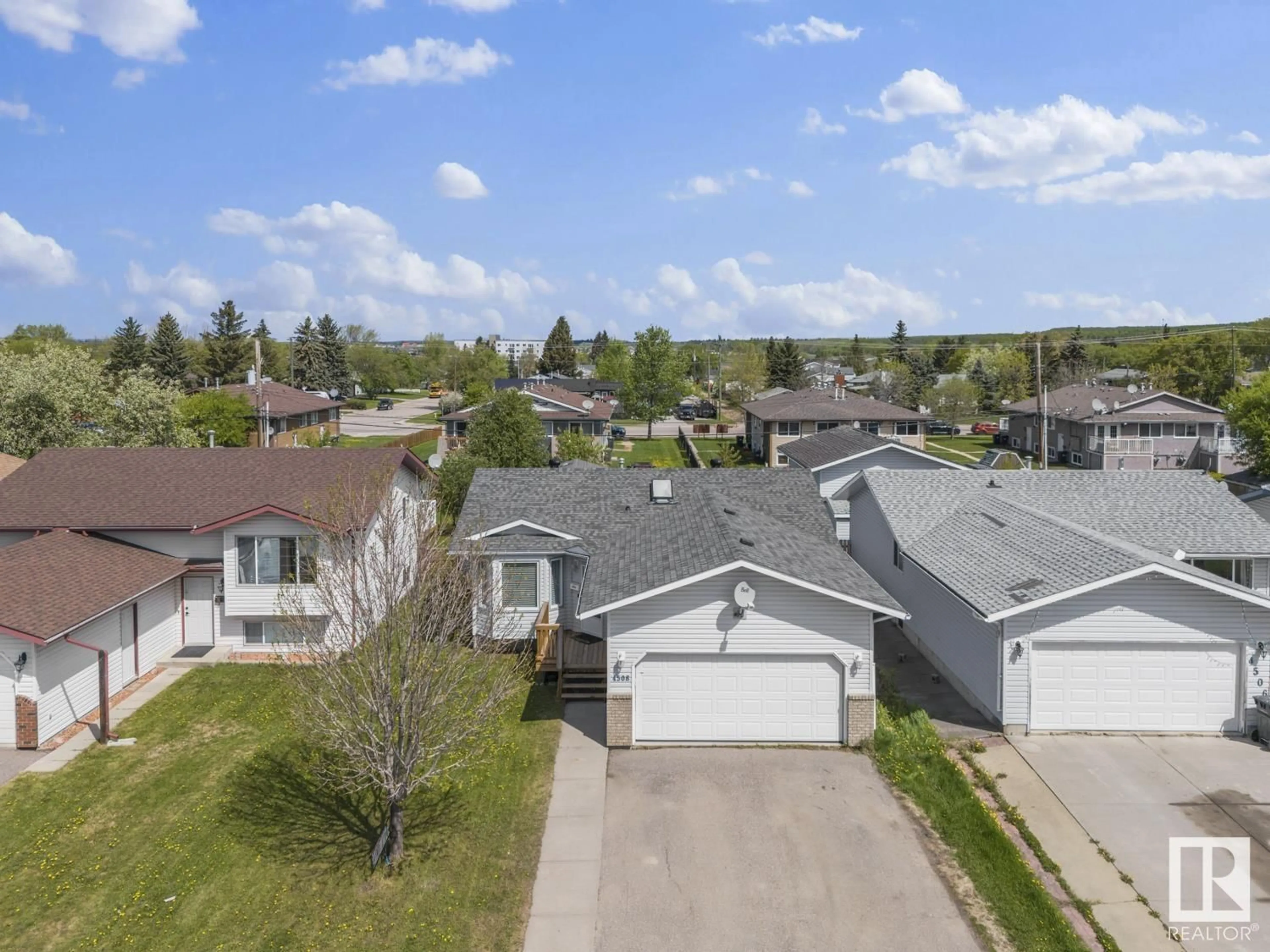 A pic from outside/outdoor area/front of a property/back of a property/a pic from drone, street for 4508 49 AV, Cold Lake Alberta T9M1Z6