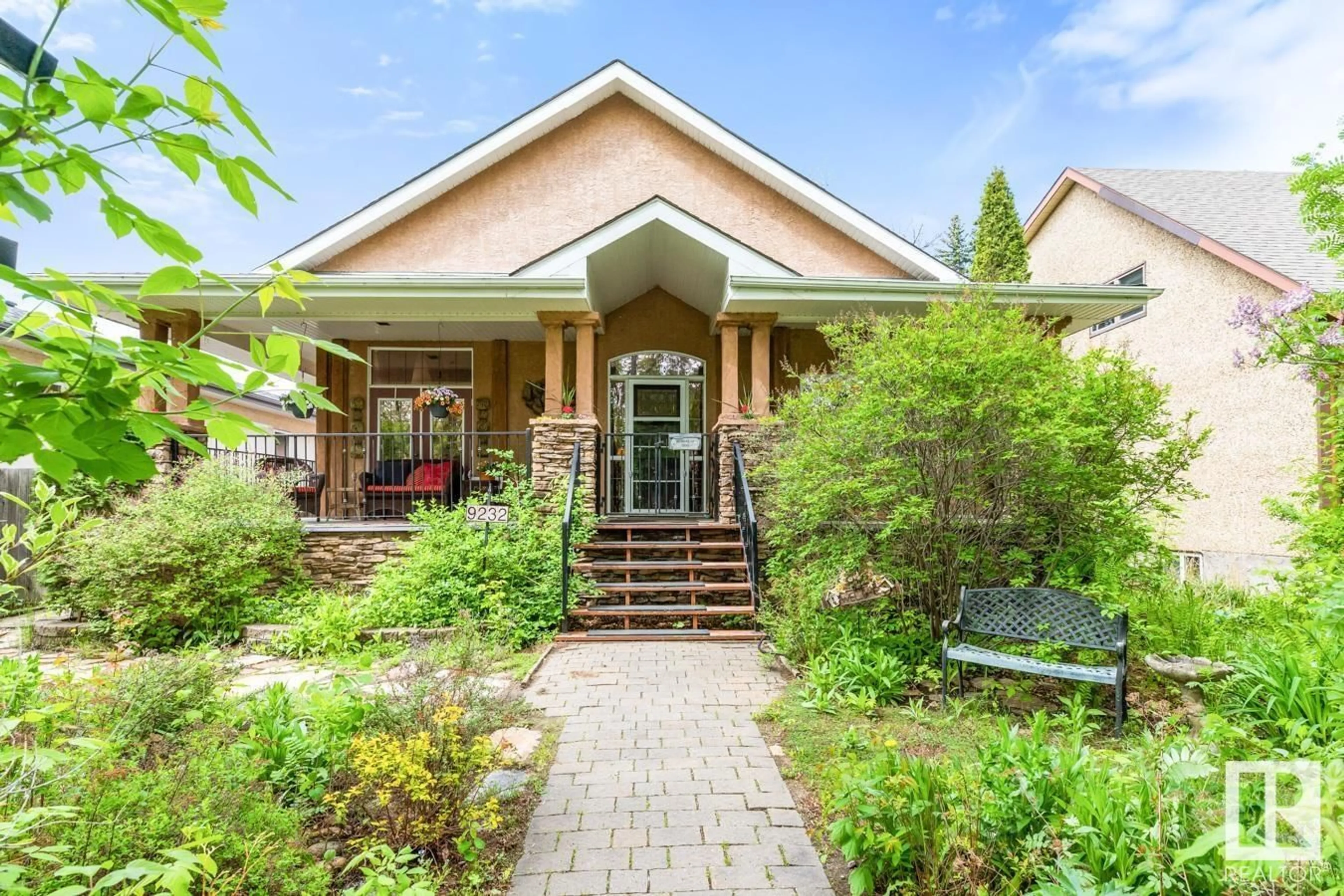Unknown for 9232 95 ST, Edmonton Alberta T6C3W8