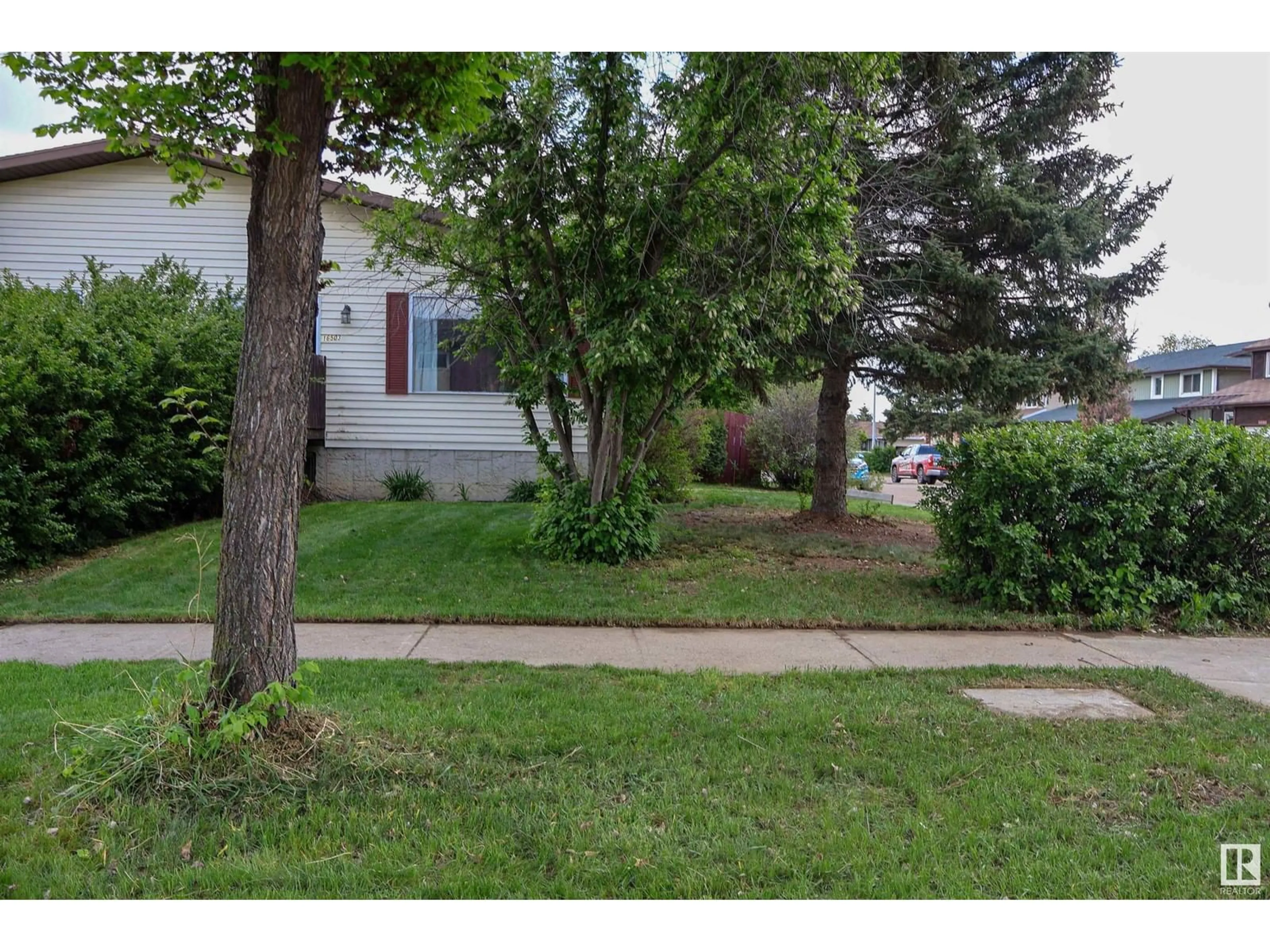 Unknown for NW - 16503 115 ST, Edmonton Alberta T5X3V3