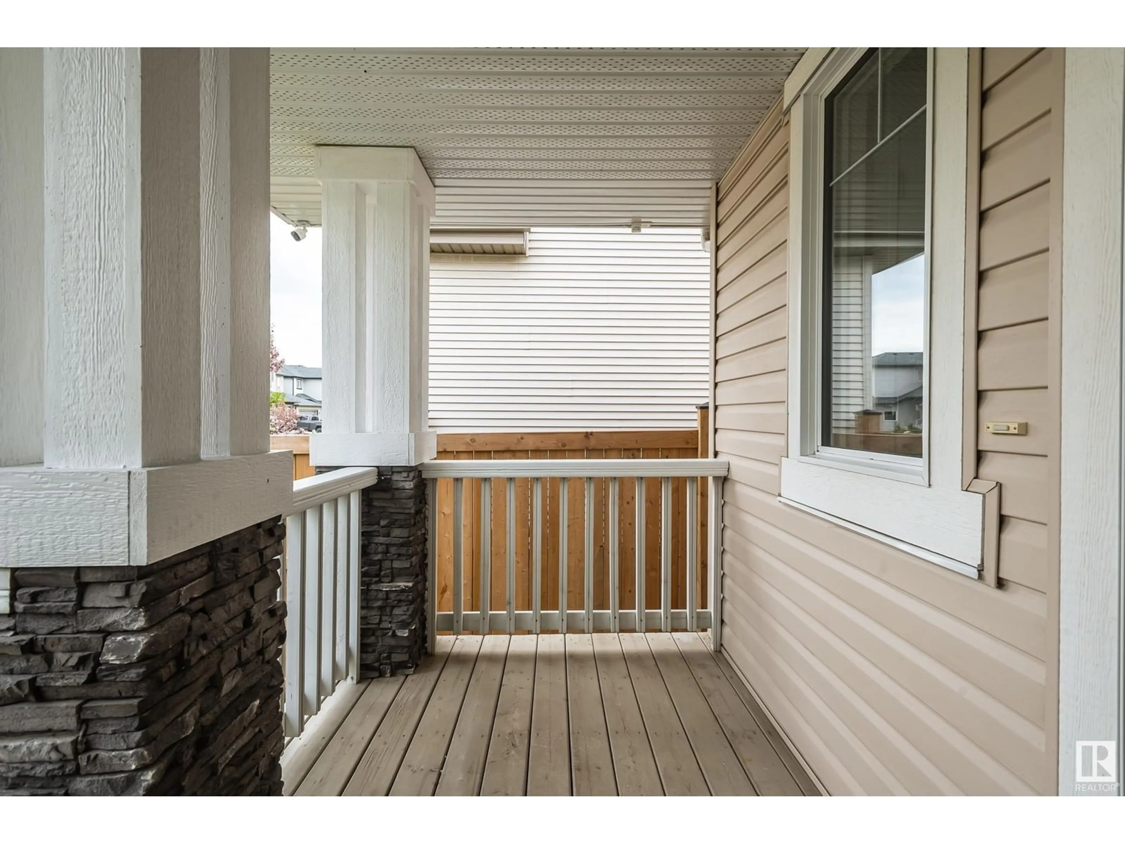 Unknown for 7635 182 AV NW, Edmonton Alberta T5Z0M1