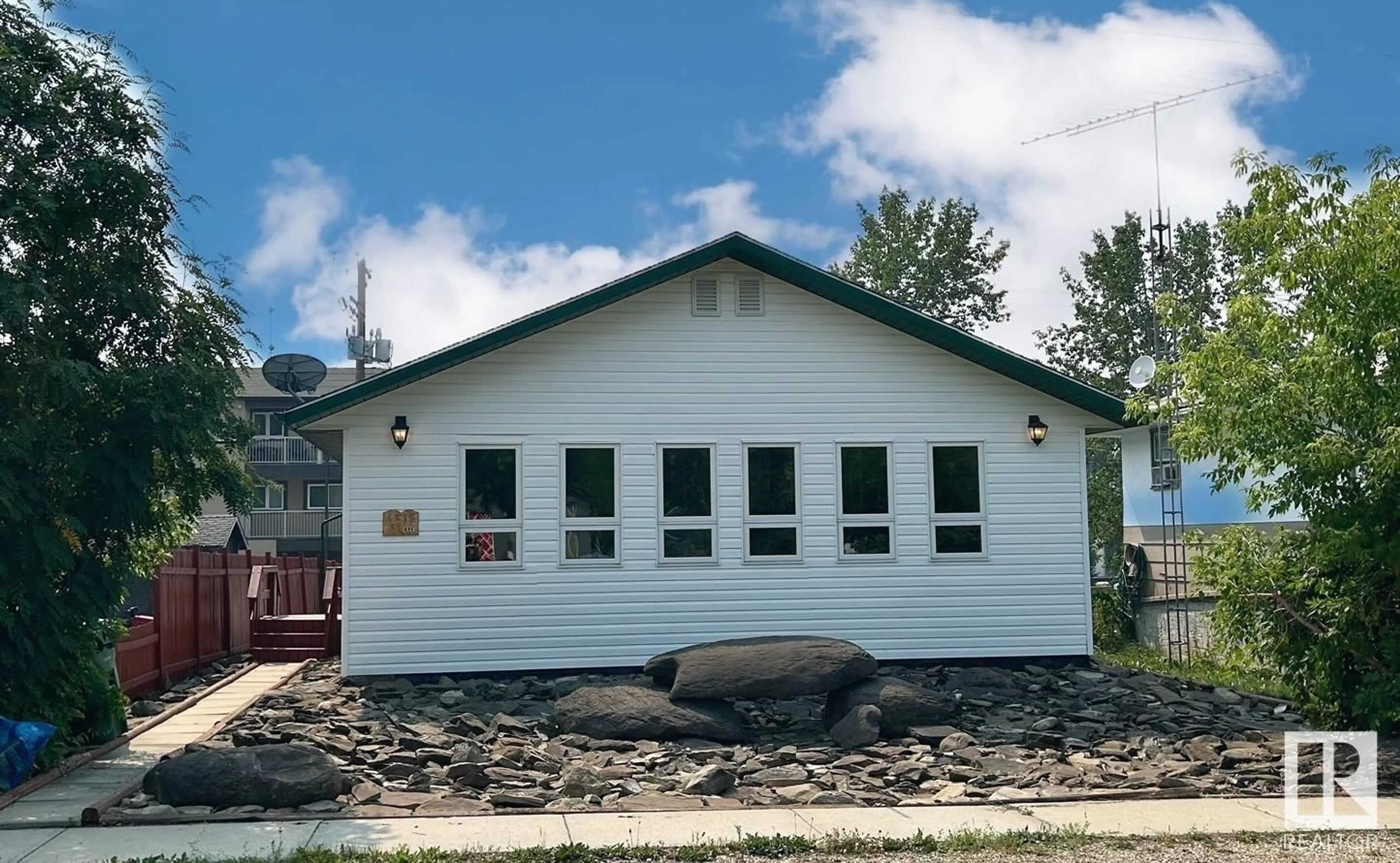 Home with vinyl exterior material, building for 4815 51 AV, Breton Alberta T0C0P0