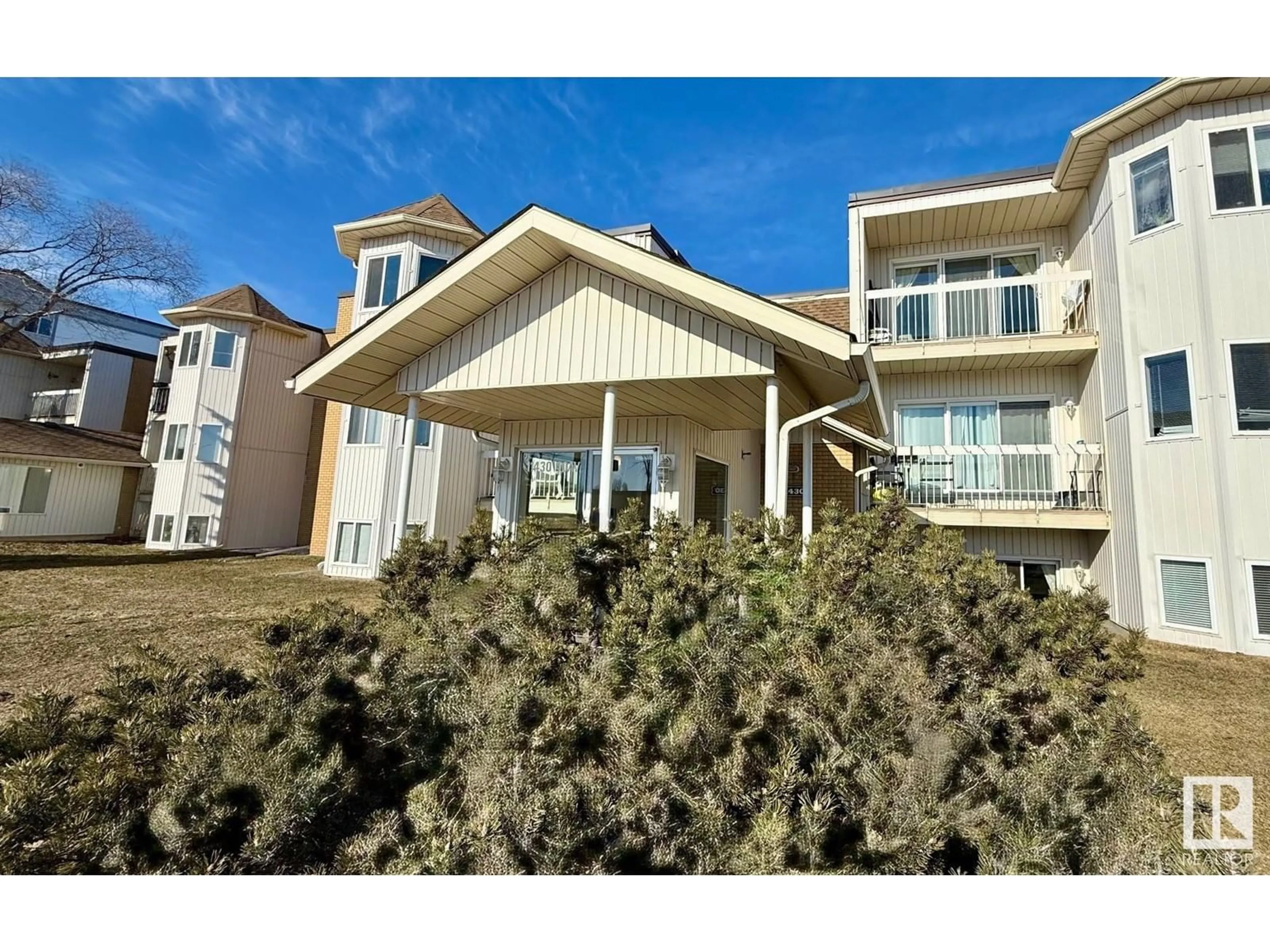 Home with vinyl exterior material, unknown for #208 - 11430 40 AV, Edmonton Alberta T6J0T9