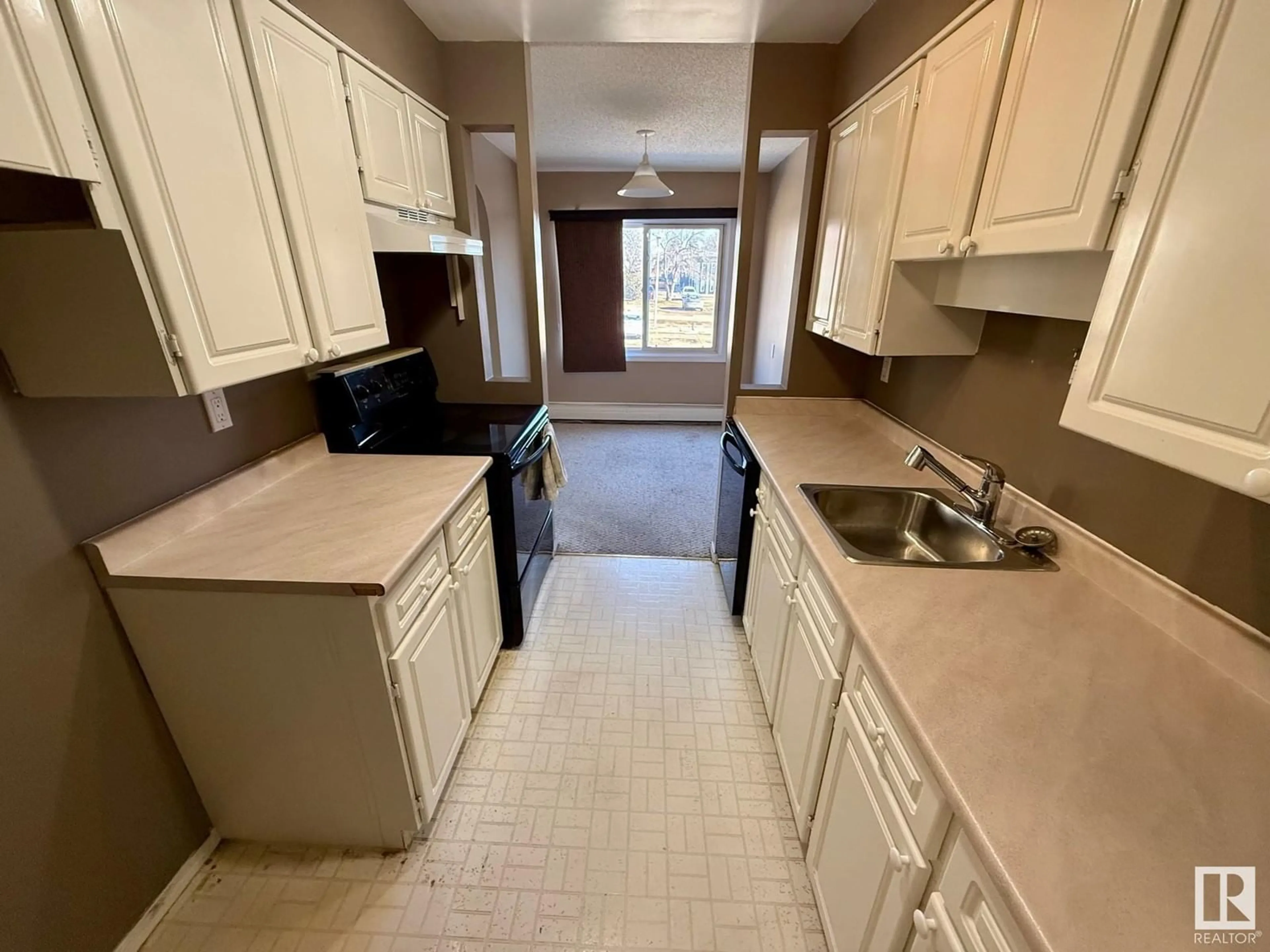 Standard kitchen, unknown for #208 - 11430 40 AV, Edmonton Alberta T6J0T9