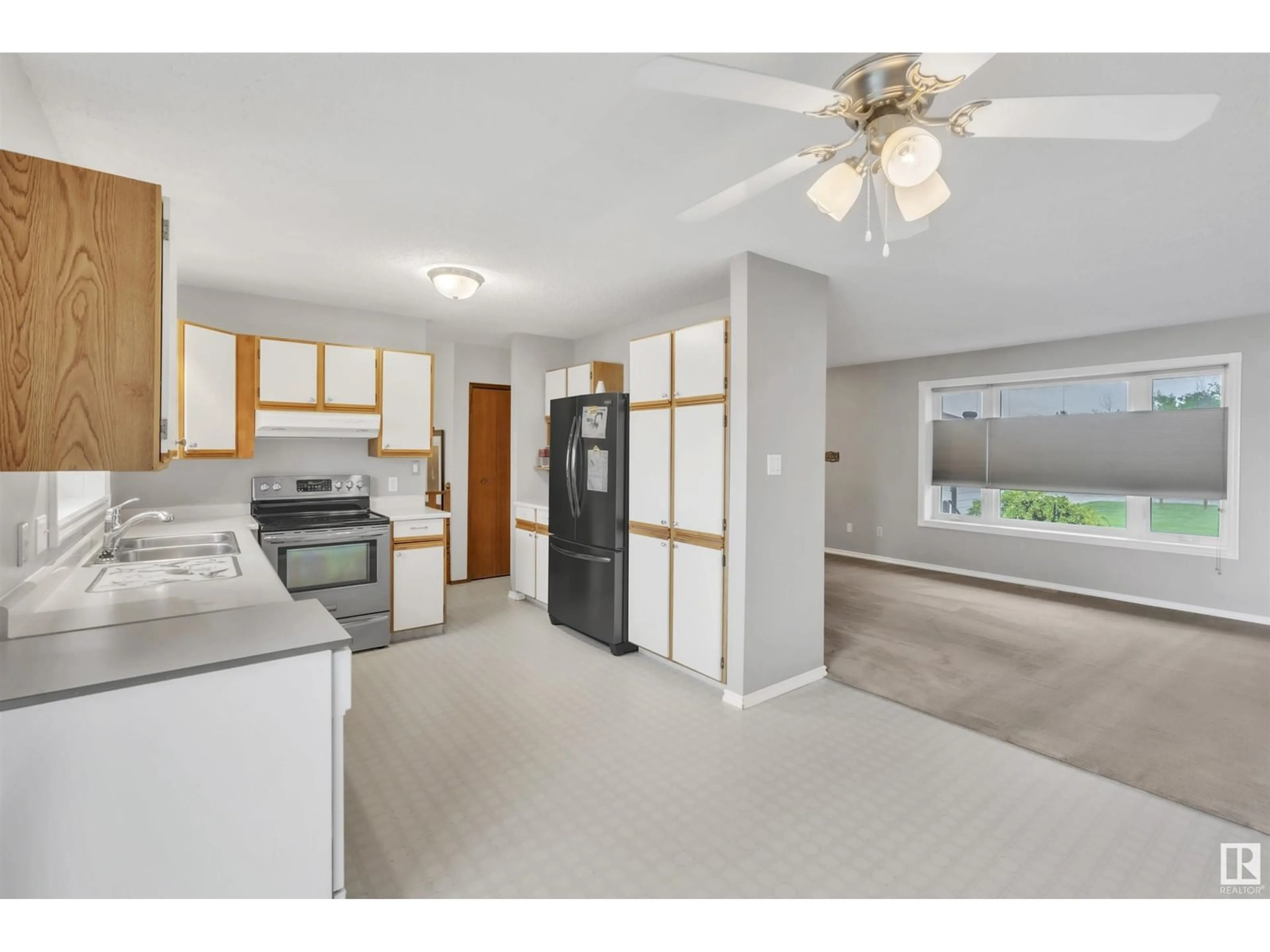 Open concept kitchen, ceramic/tile floor for 48 47018 TWP RD 604A, Rural Bonnyville M.D. Alberta T9N2J3