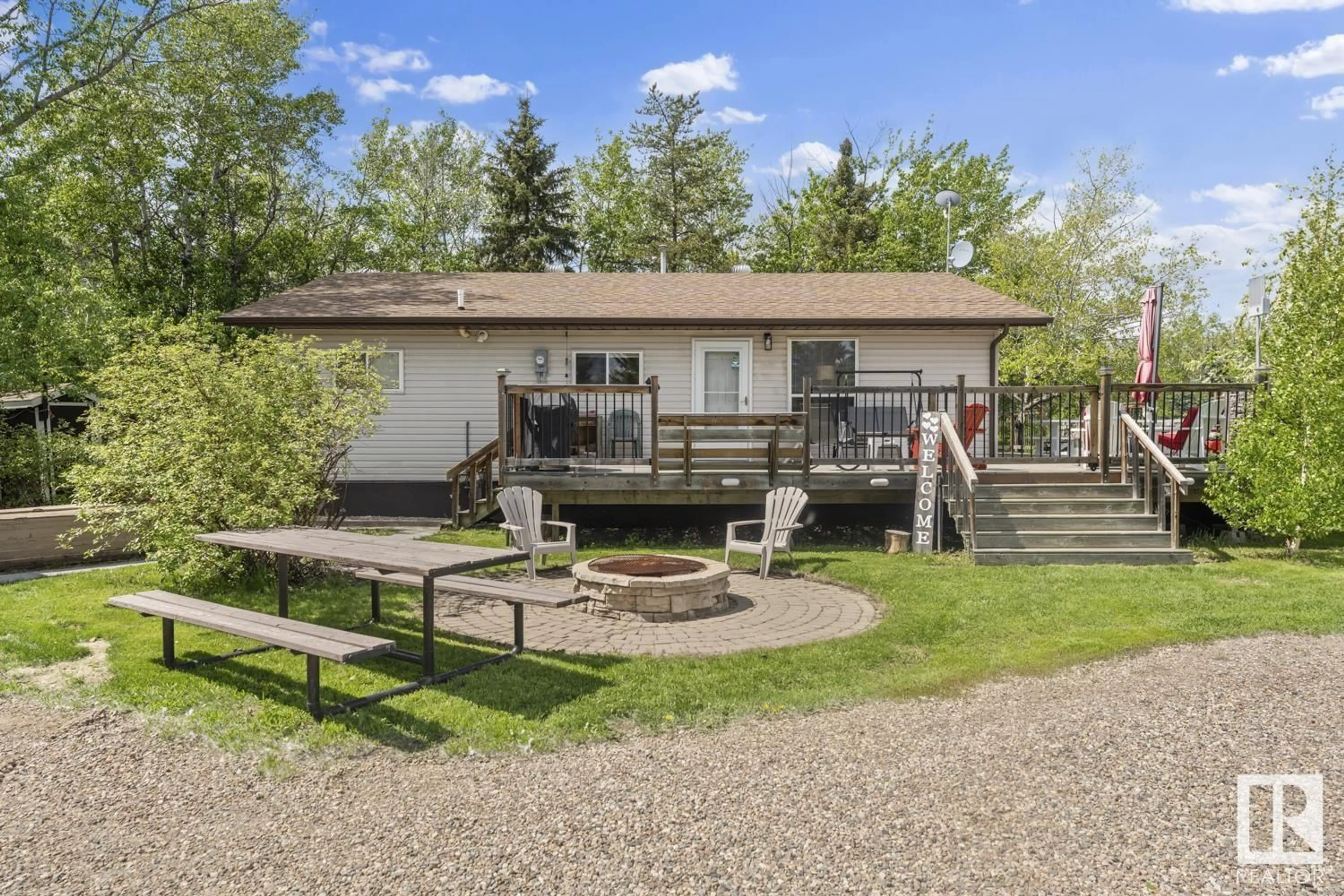 Patio, unknown for 36 45522 TWP RD 593A, Rural Bonnyville M.D. Alberta T9N2J6