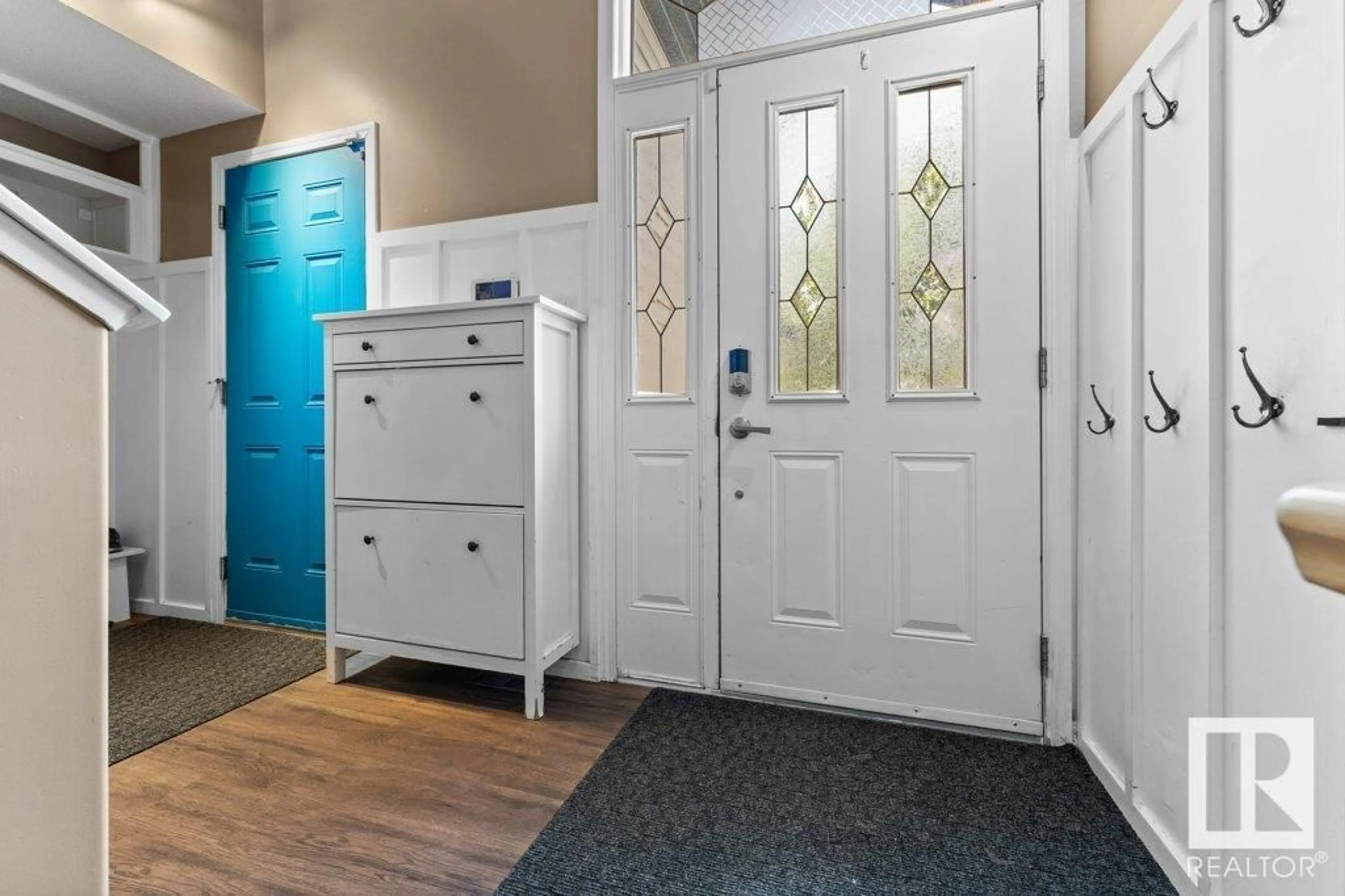 Indoor entryway for 11 HANEY LD, Spruce Grove Alberta T7X0A2
