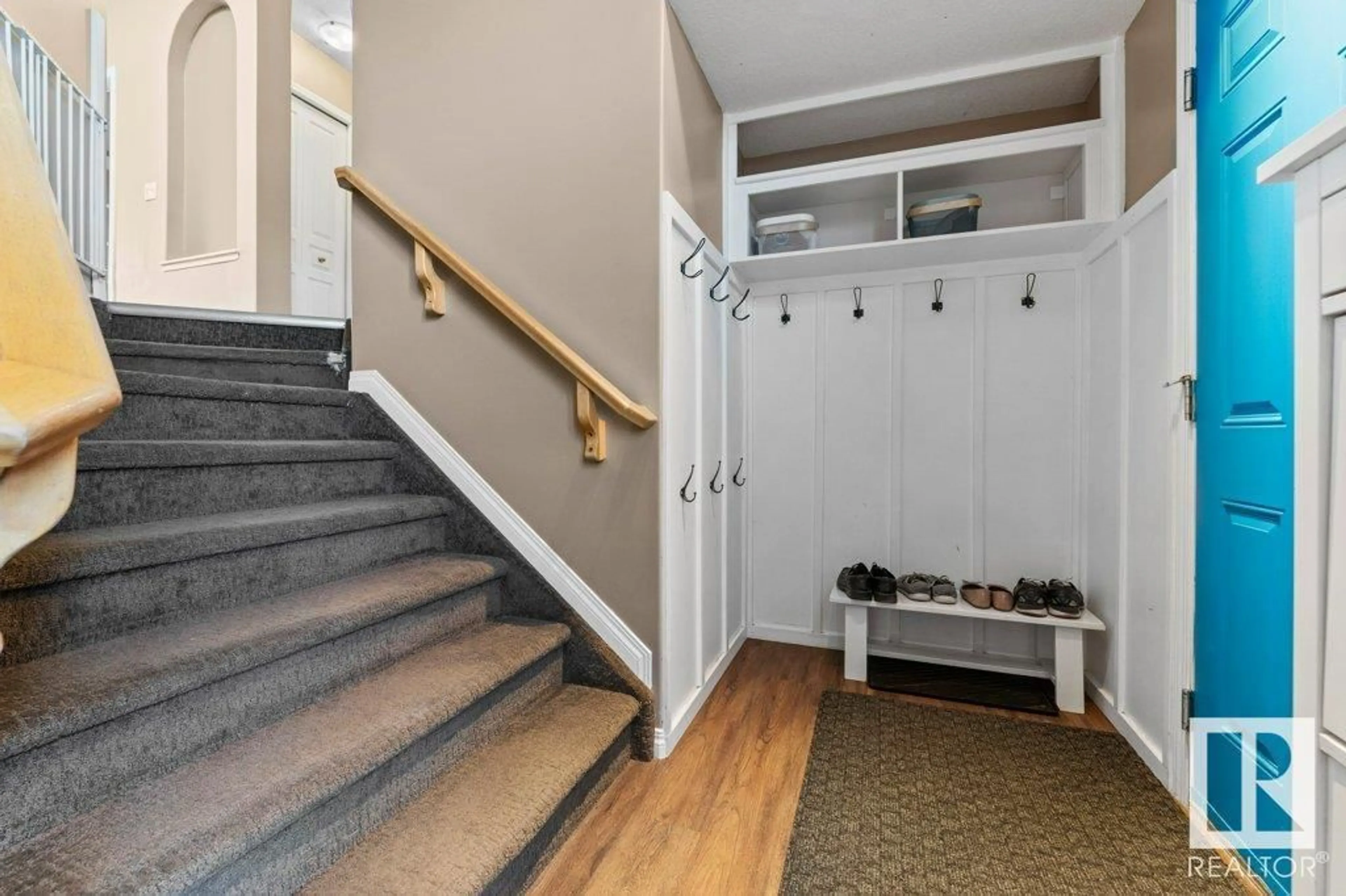 Indoor entryway for 11 HANEY LD, Spruce Grove Alberta T7X0A2