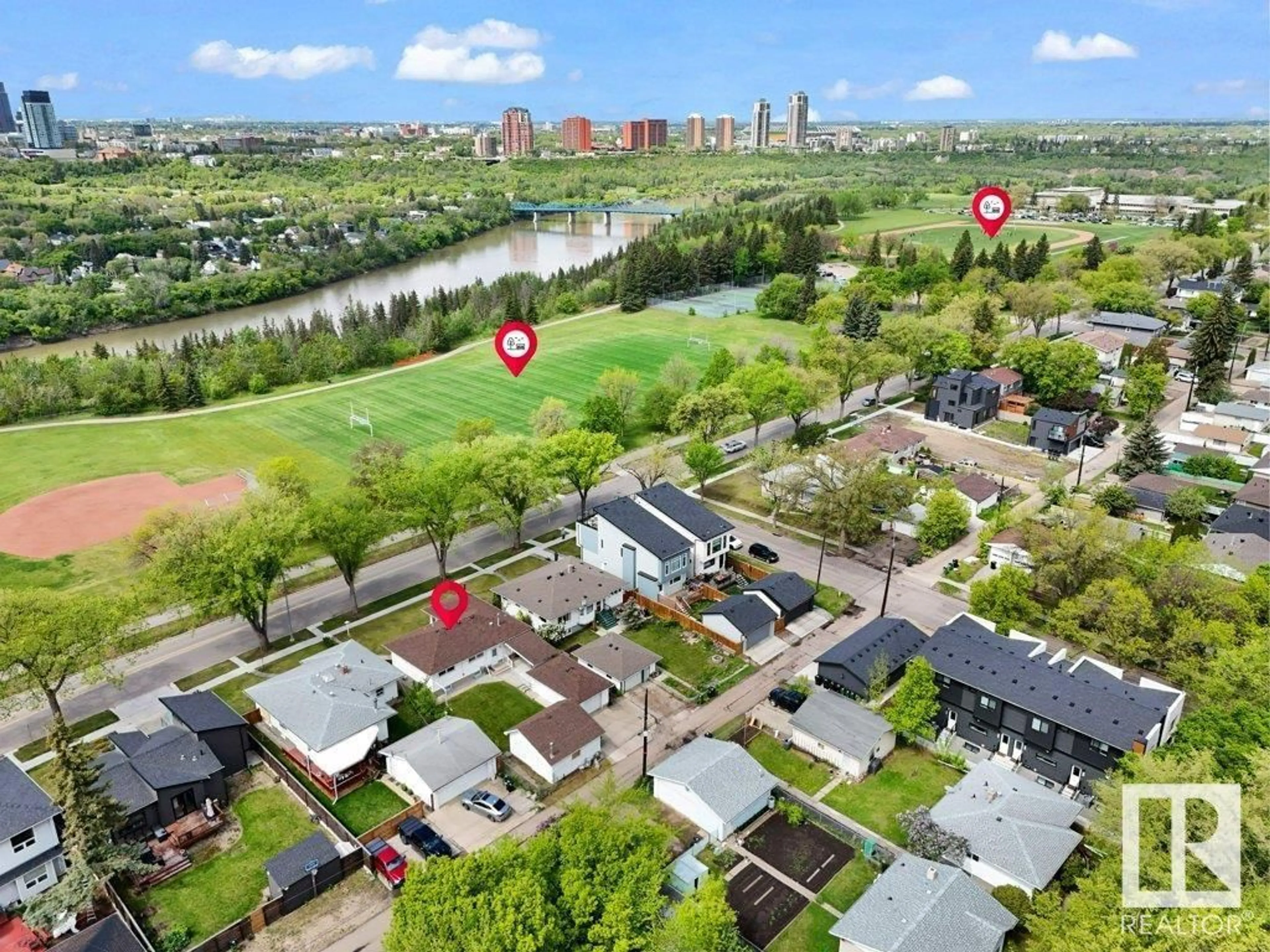 A pic from outside/outdoor area/front of a property/back of a property/a pic from drone, city buildings view from balcony for NW - 10135 84 ST, Edmonton Alberta T6A3P9