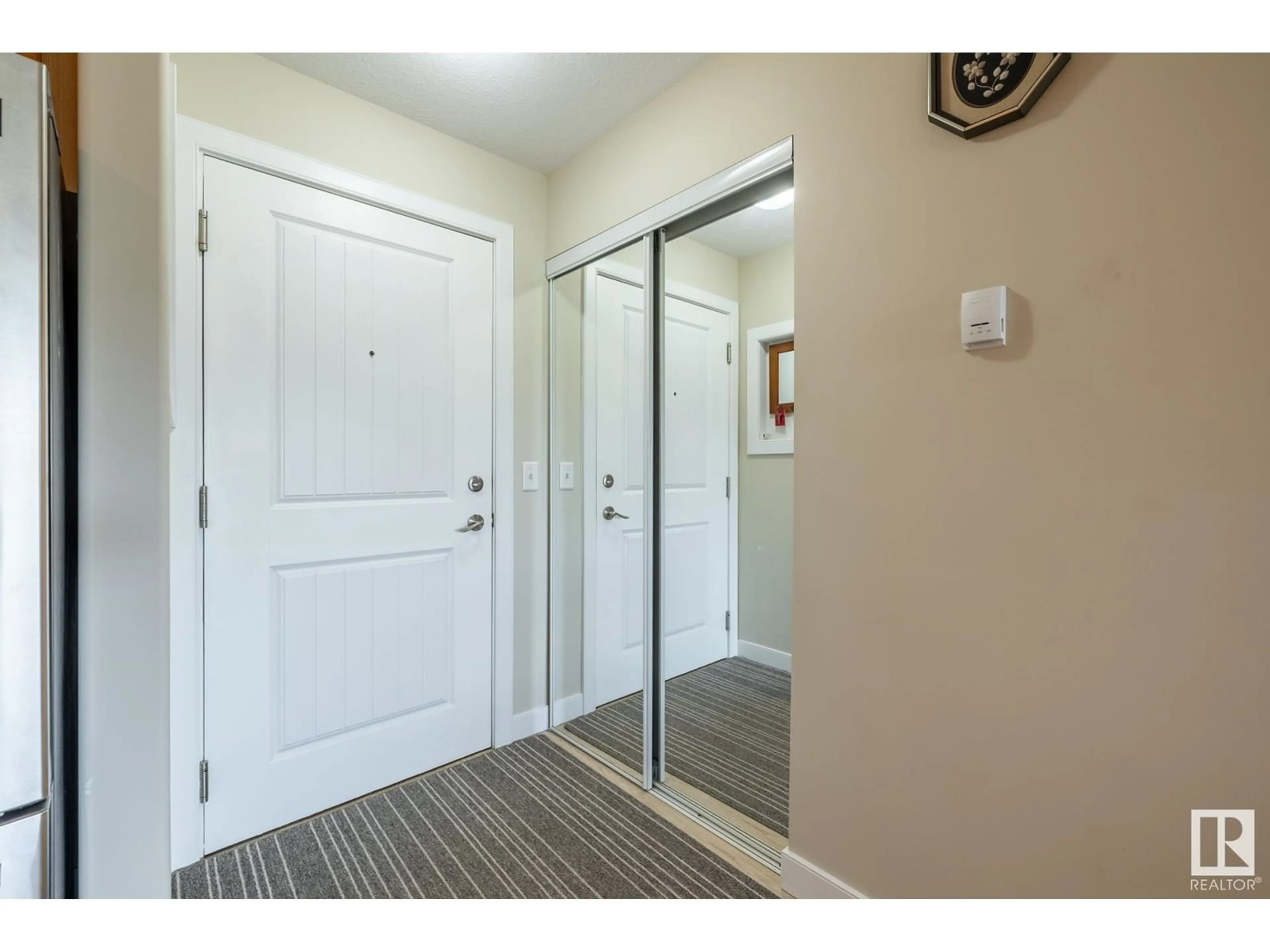 Indoor entryway for #219 - 240 SPRUCE RIDGE RD, Spruce Grove Alberta T7X0G5