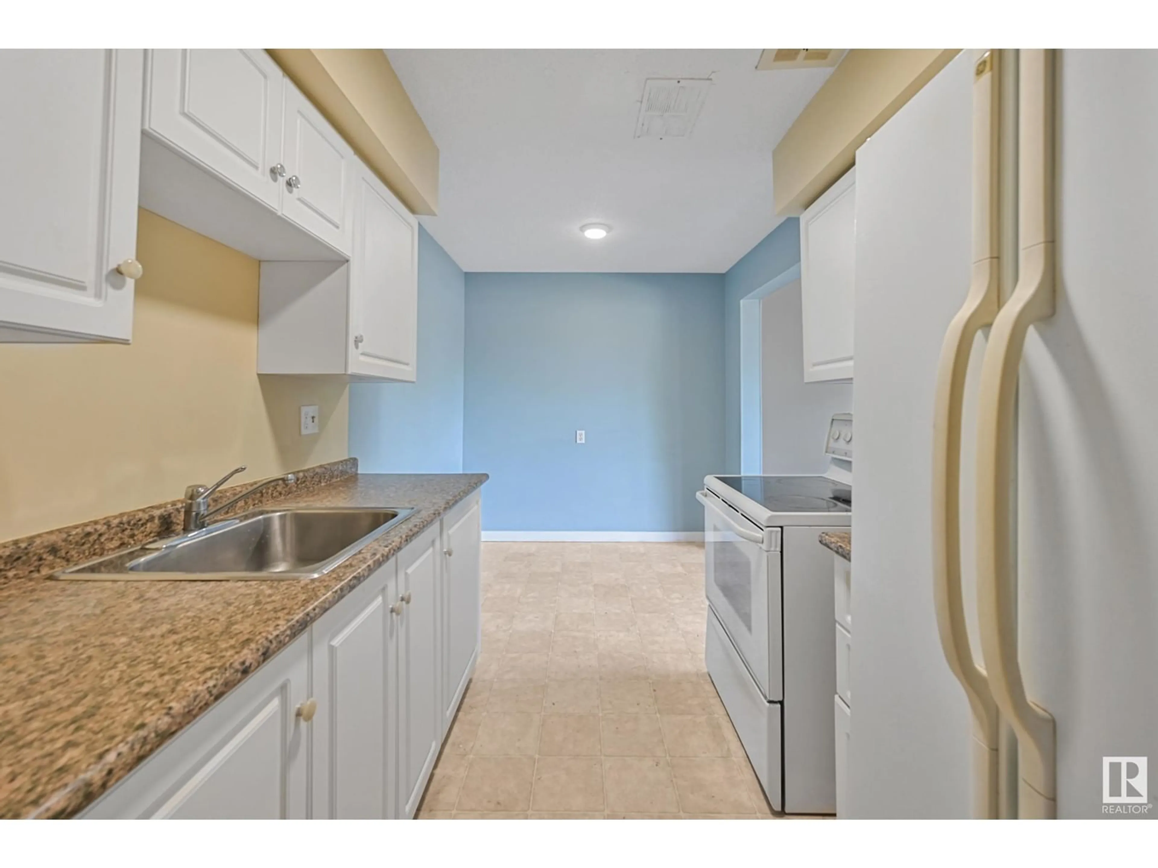 Standard kitchen, unknown for #4 - 14105 82 ST, Edmonton Alberta T5E2V7