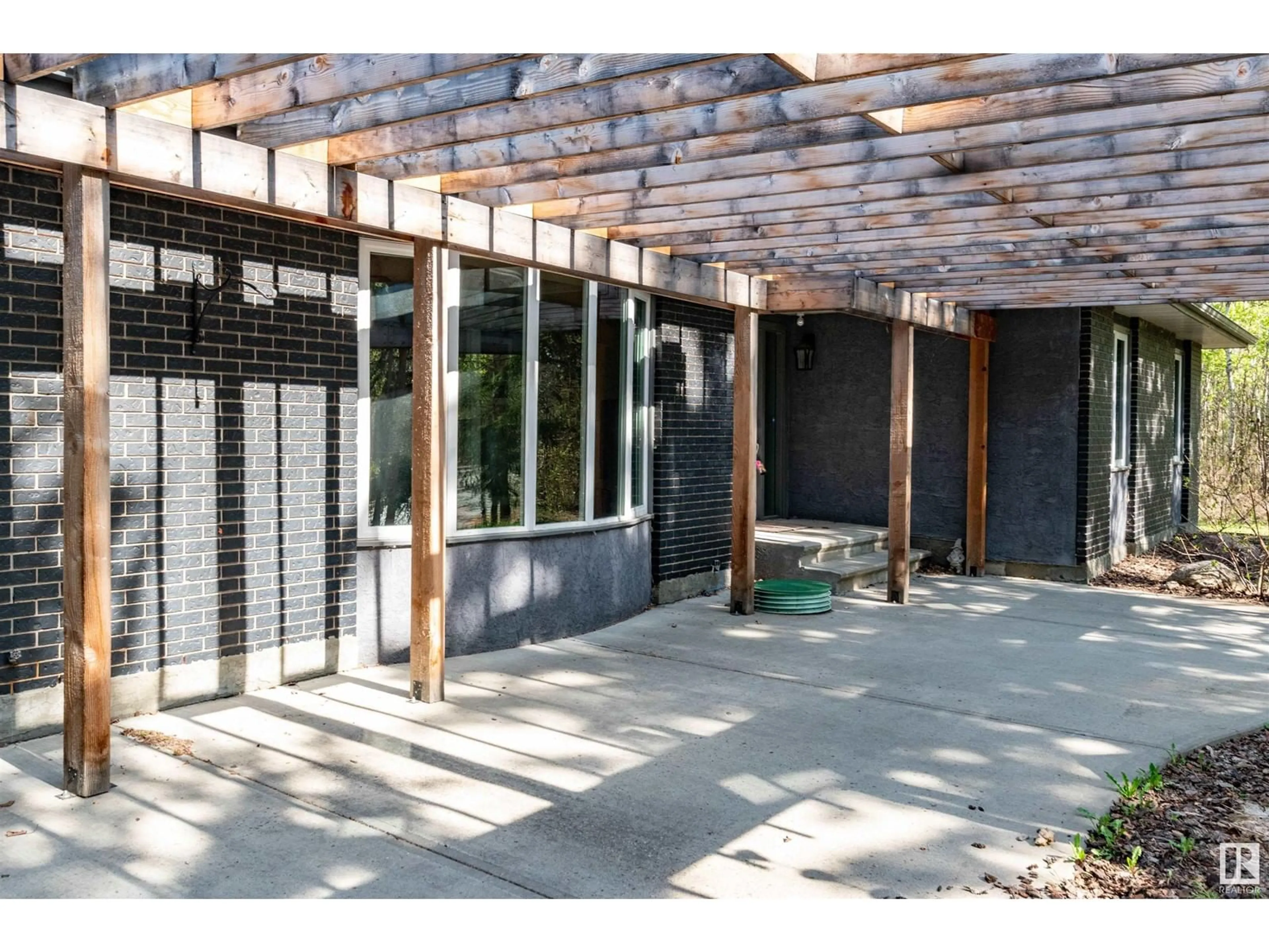Patio, building for #26 - 21357 WYE RD, Rural Strathcona County Alberta T8G1E2
